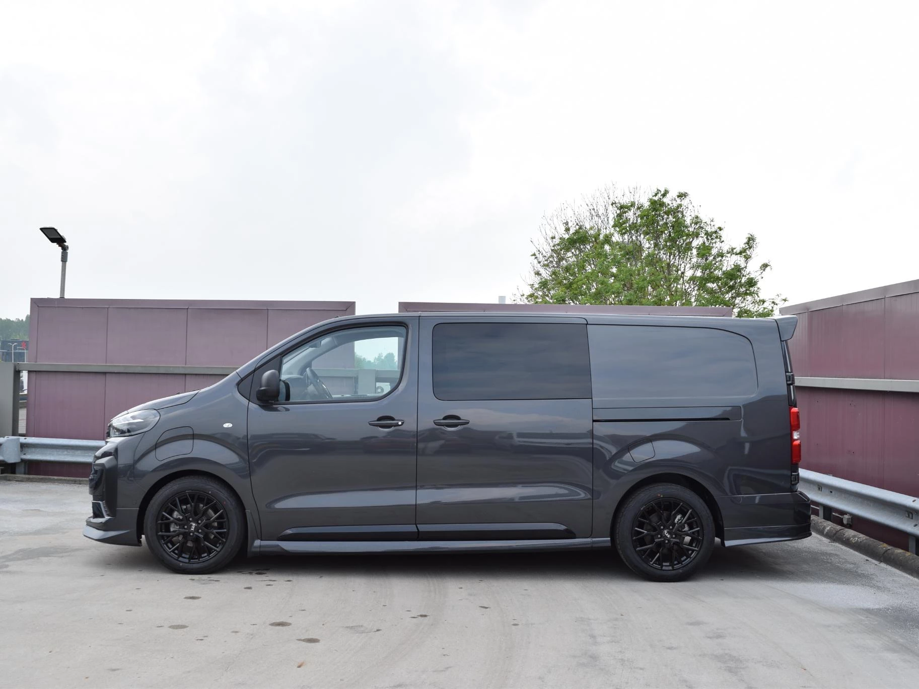 Hoofdafbeelding Peugeot e-Expert