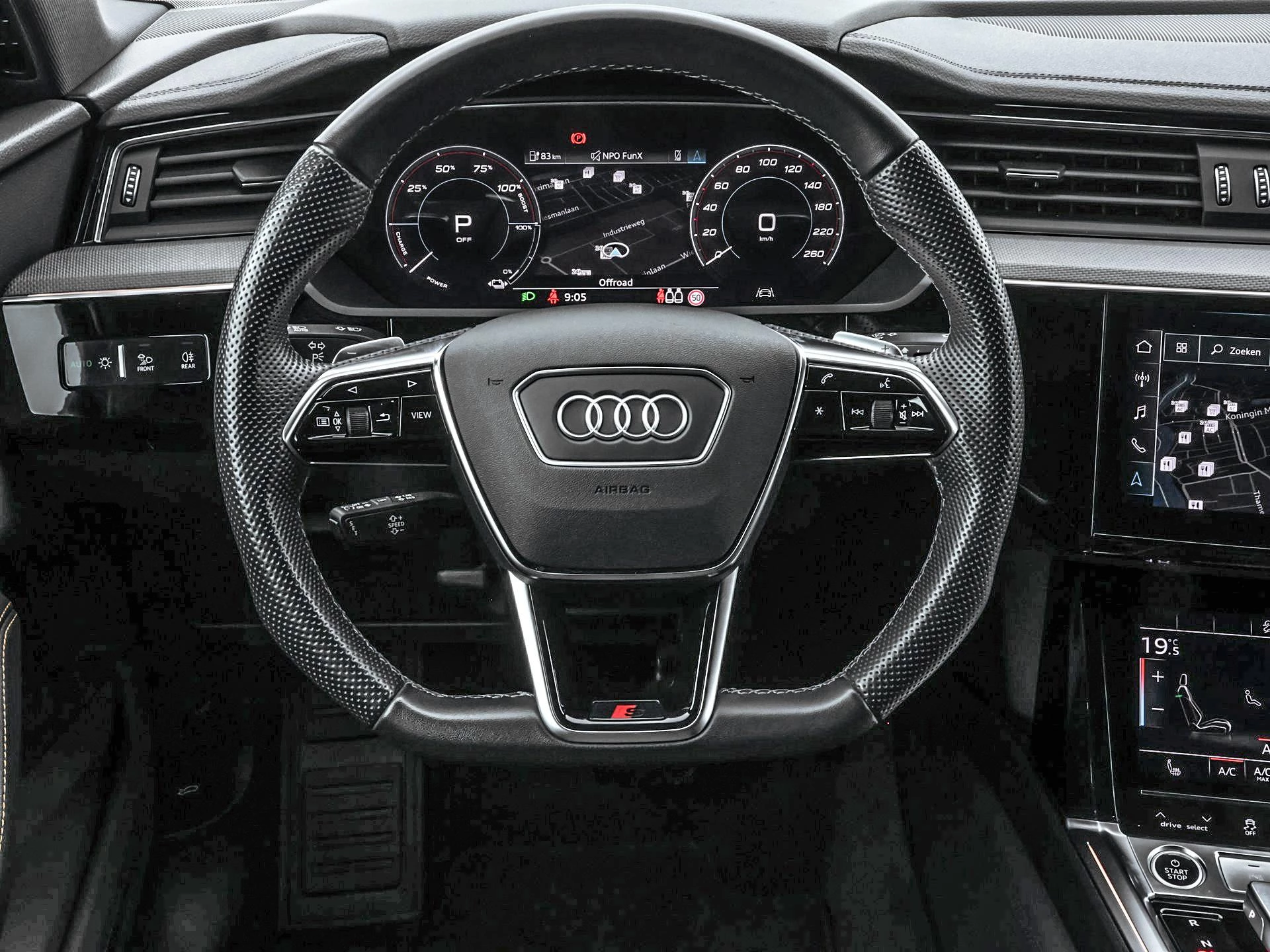 Hoofdafbeelding Audi e-tron