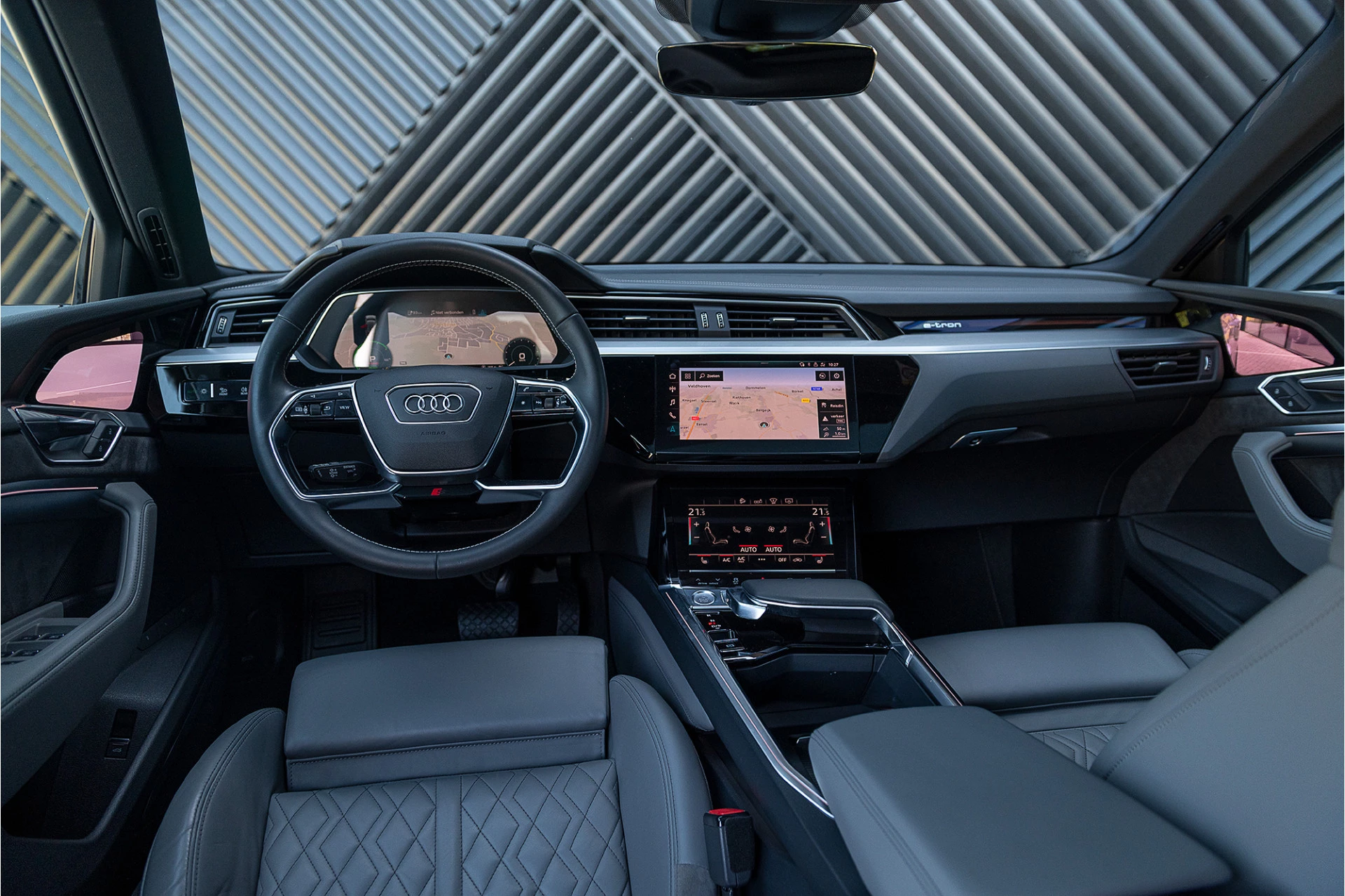 Hoofdafbeelding Audi e-tron