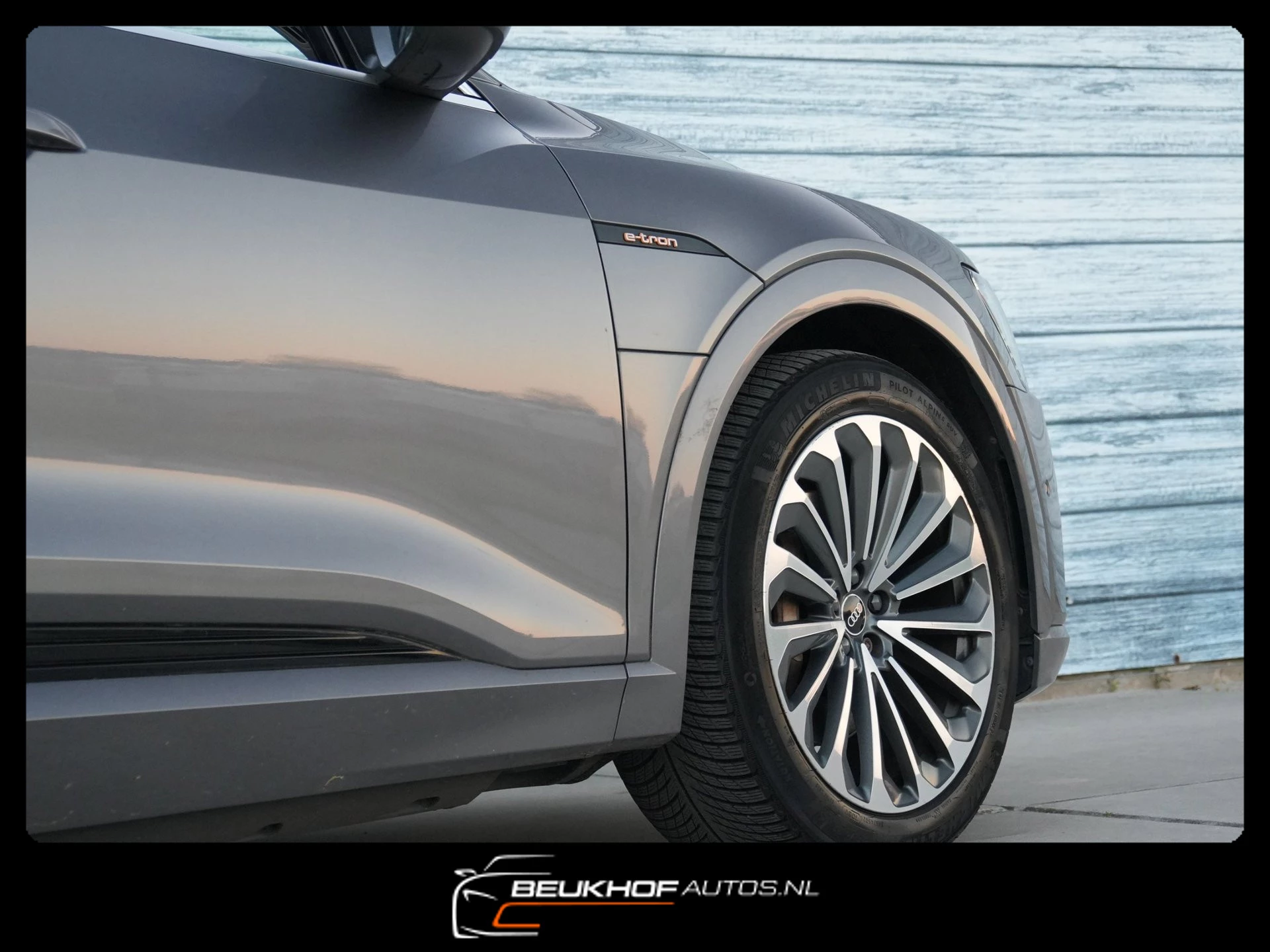 Hoofdafbeelding Audi e-tron