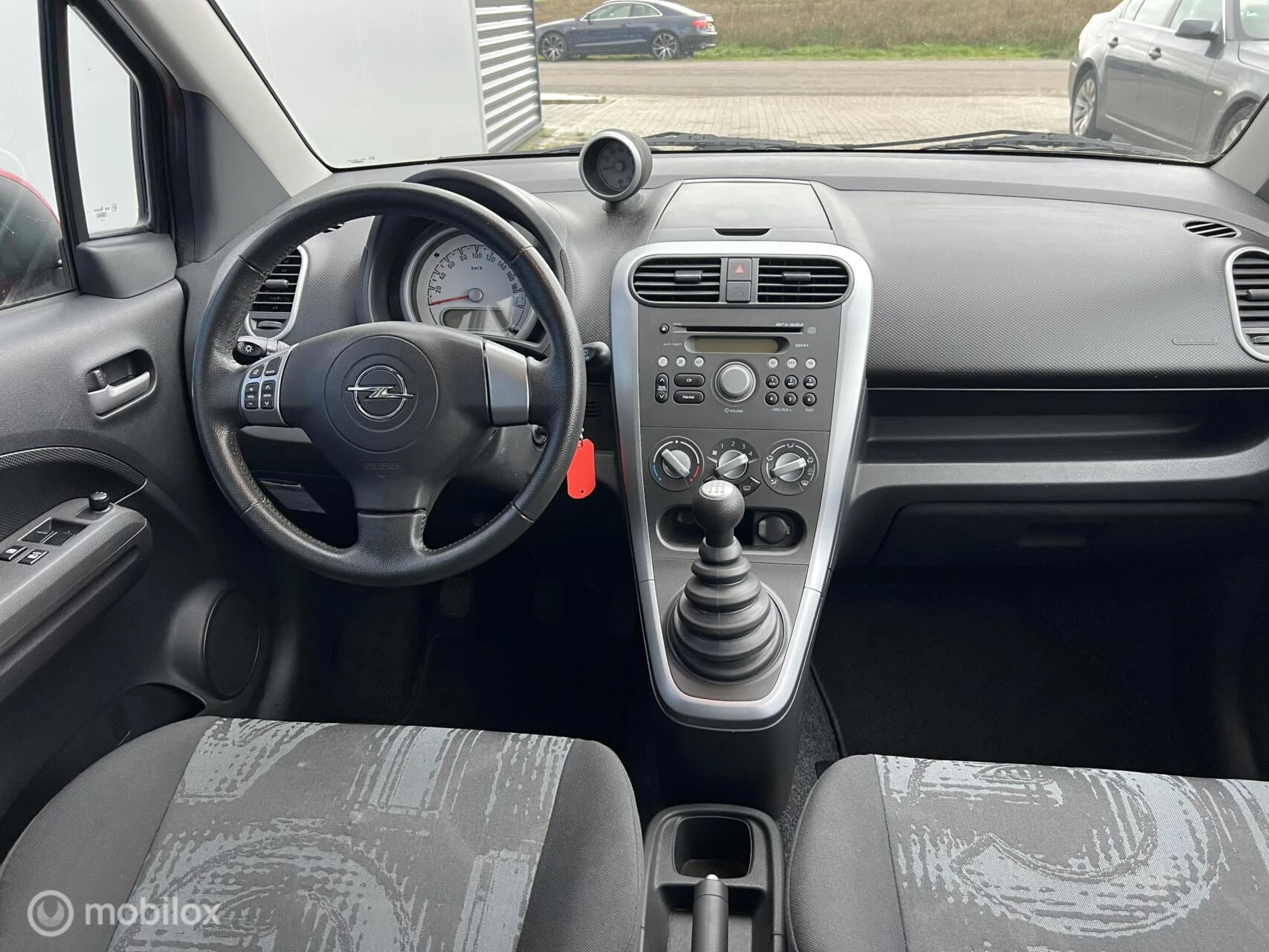 Hoofdafbeelding Opel Agila