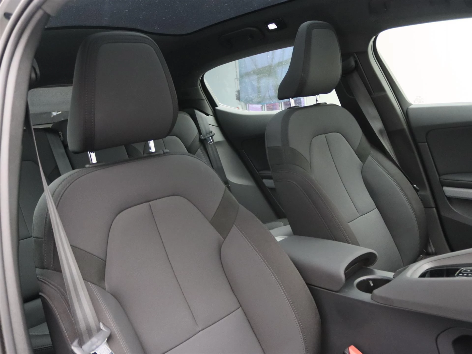 Hoofdafbeelding Polestar 2