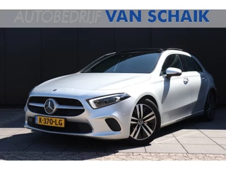 Hoofdafbeelding Mercedes-Benz A-Klasse Mercedes-Benz A-Klasse 180 Business Solution Luxury | PANO-DAK | LEDER | CAMERA | CRUIS | LMV | WIDE SCREEN
