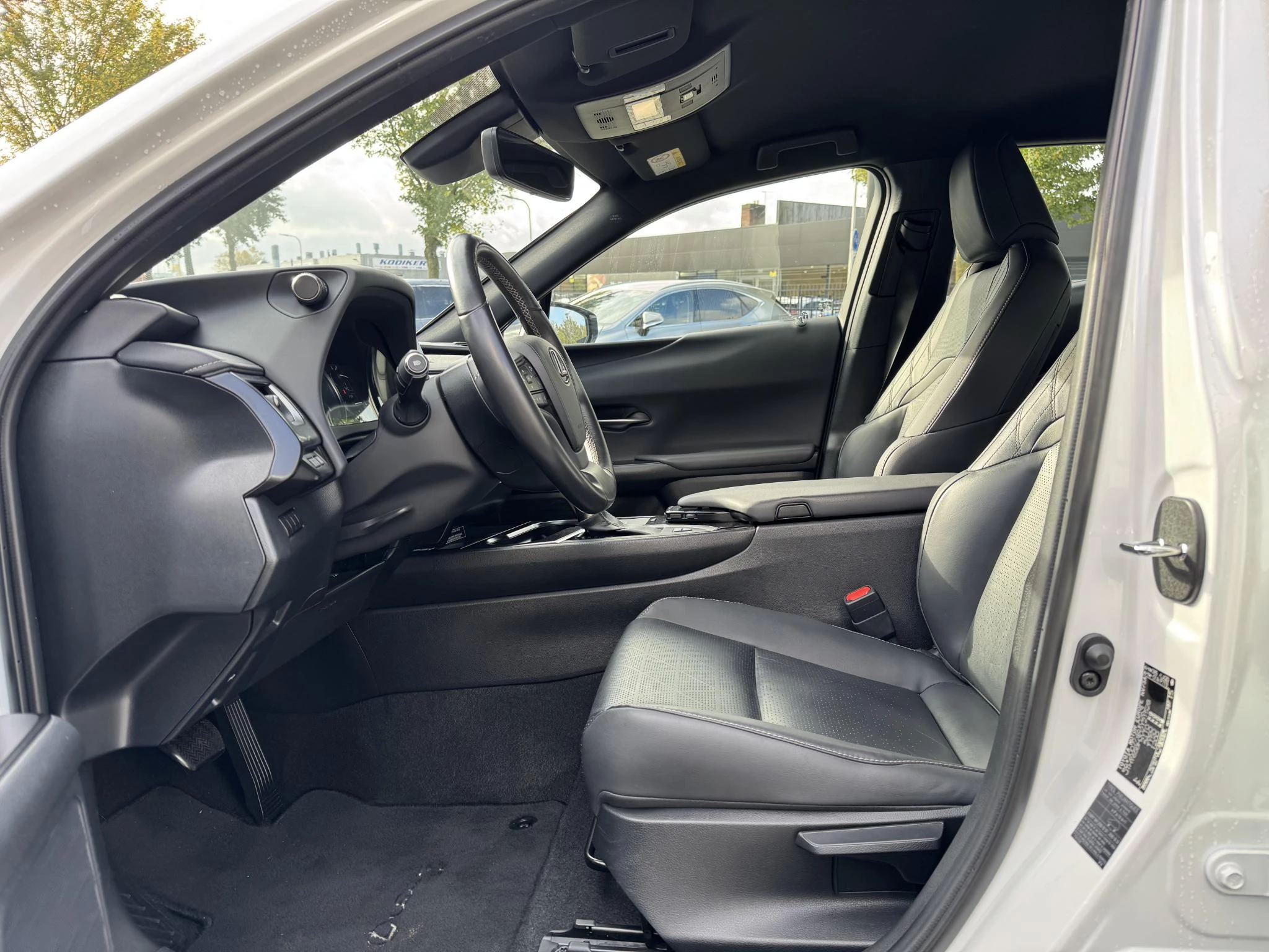 Hoofdafbeelding Lexus UX