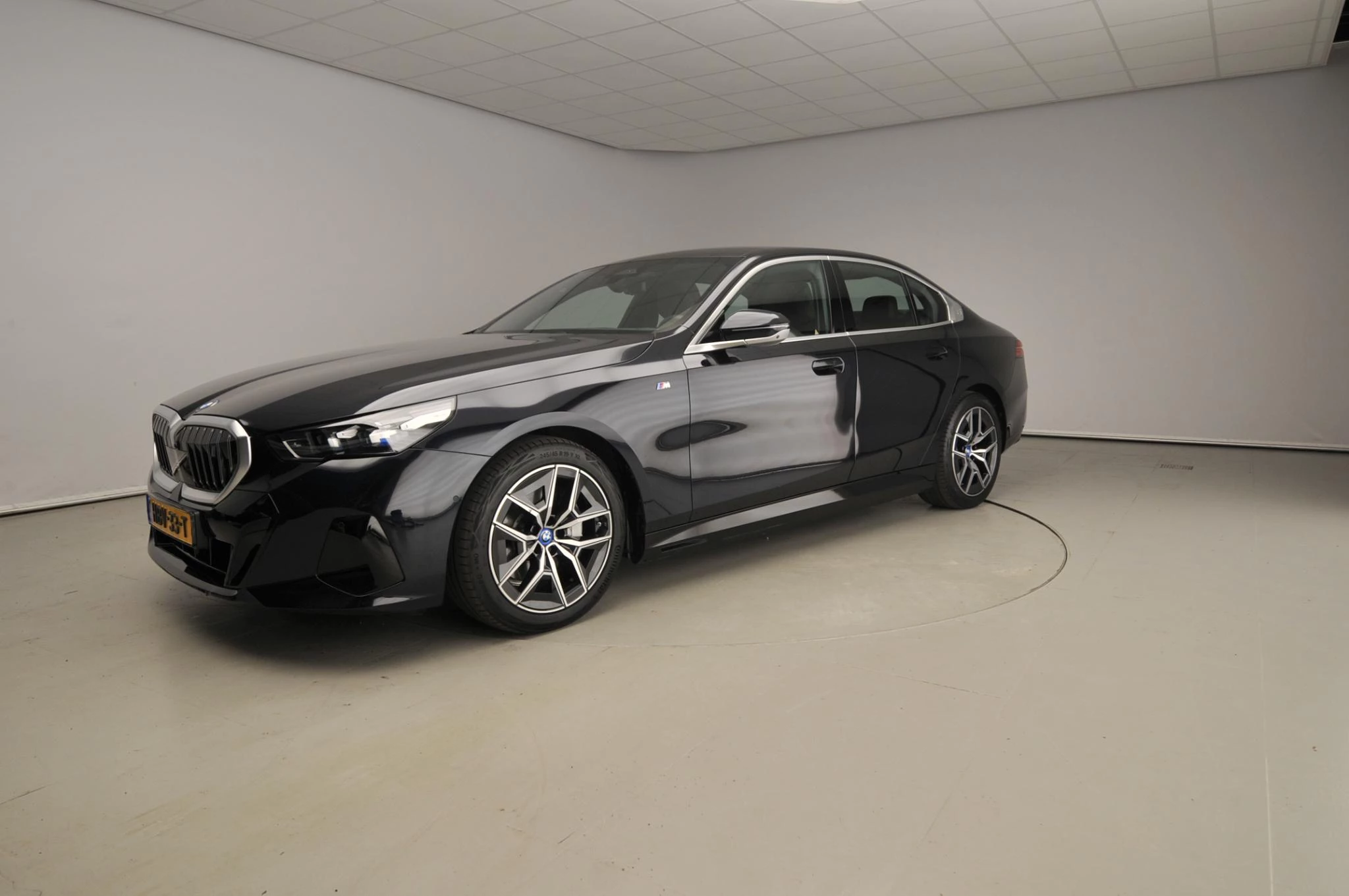 Hoofdafbeelding BMW i5