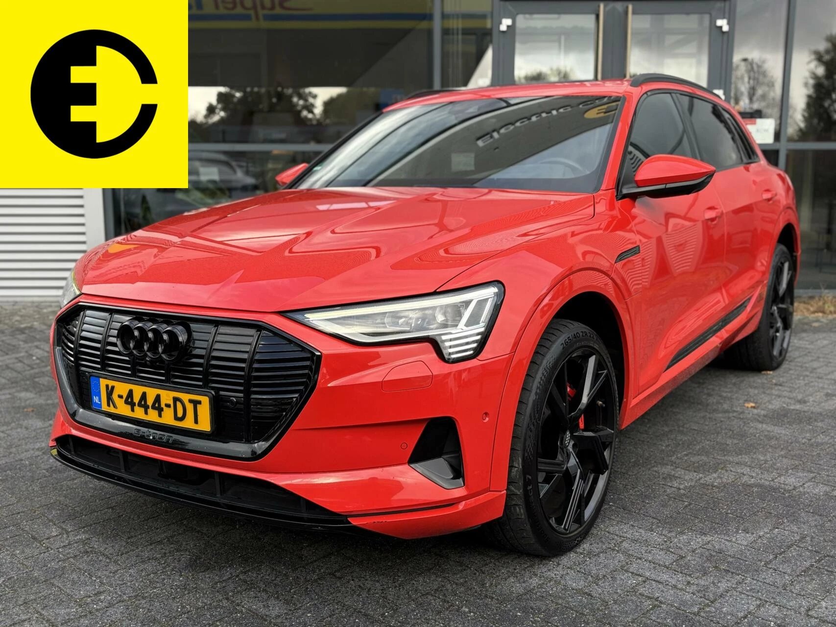 Hoofdafbeelding Audi e-tron