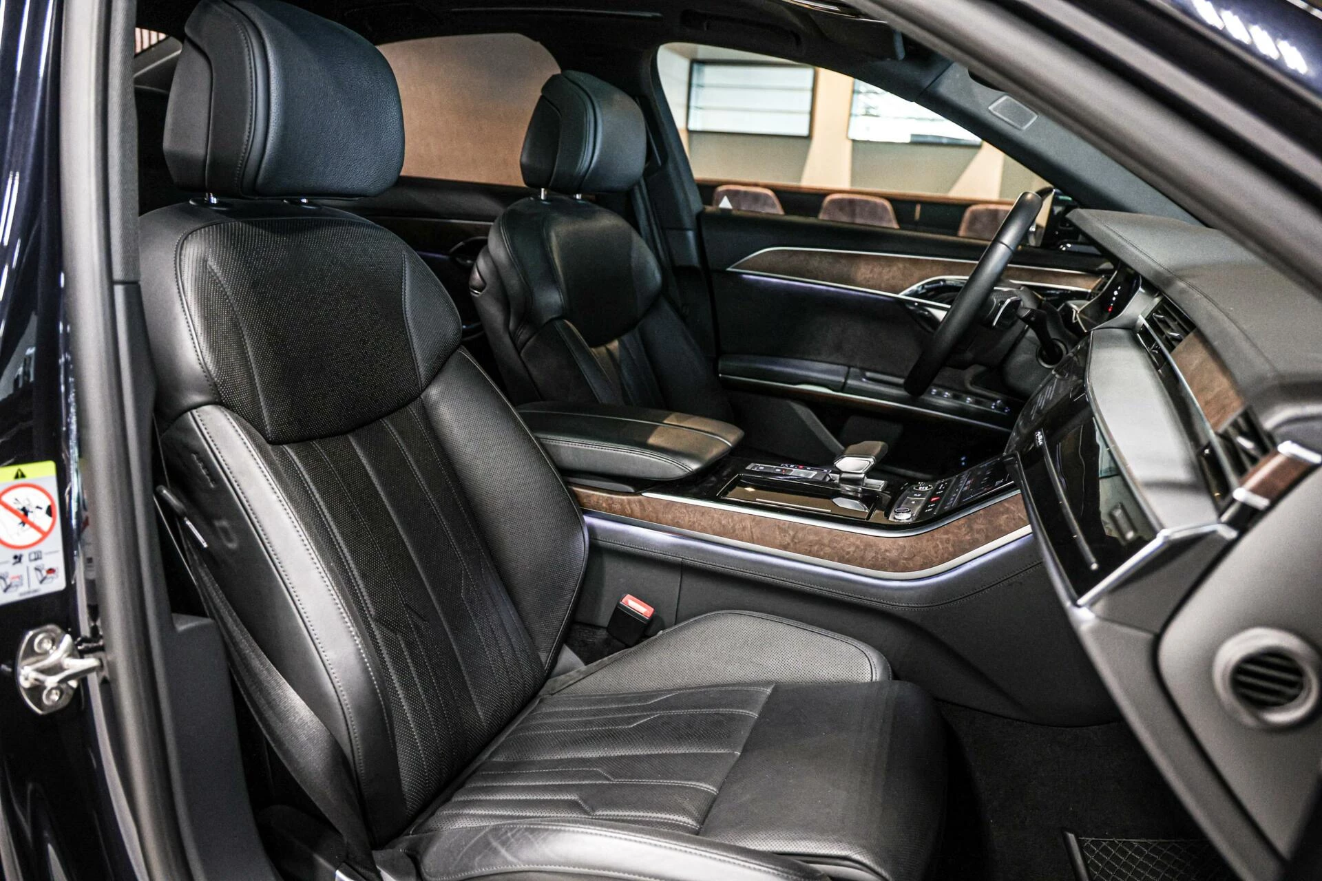 Hoofdafbeelding Audi A8