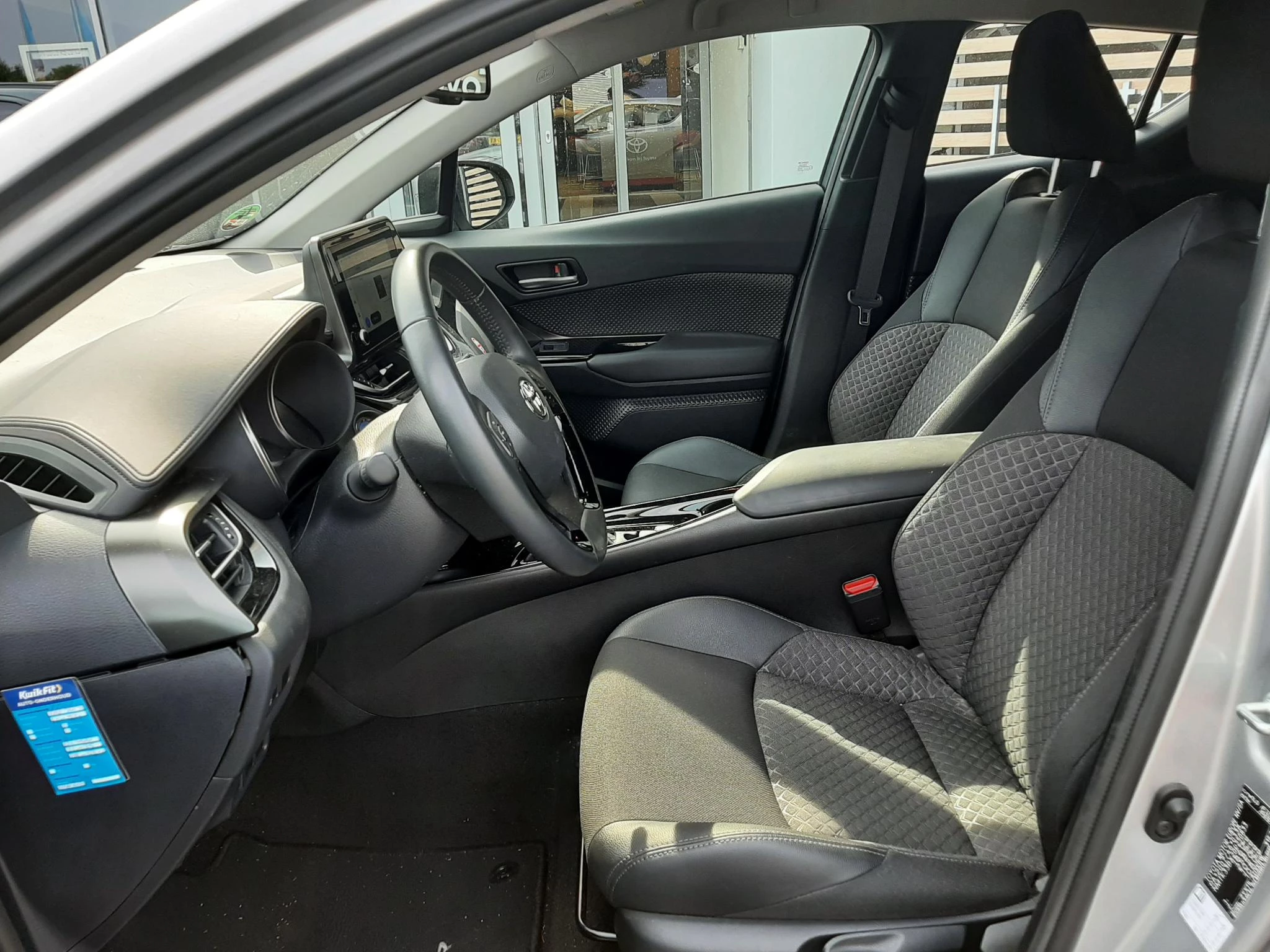 Hoofdafbeelding Toyota C-HR