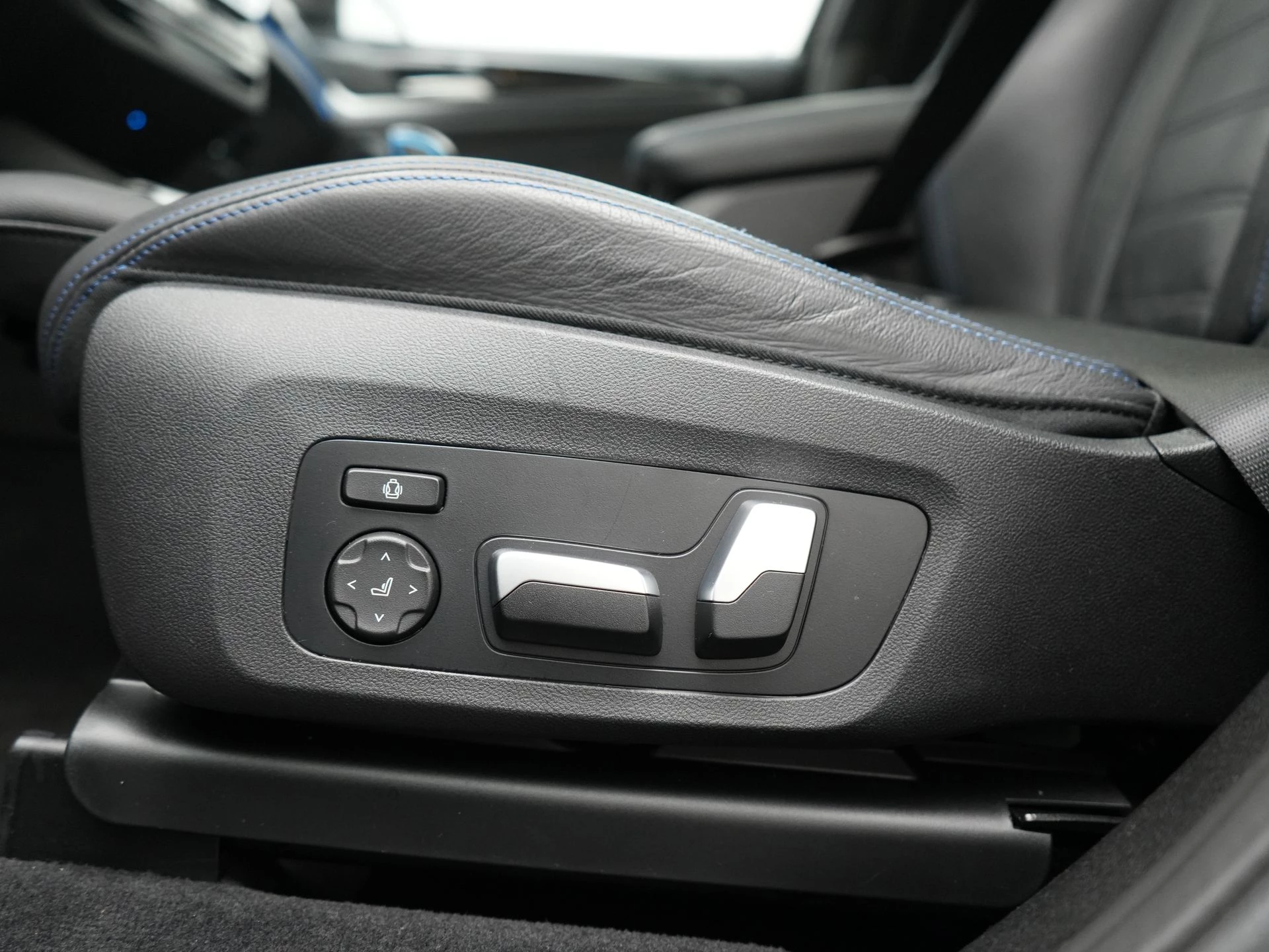 Hoofdafbeelding BMW iX3