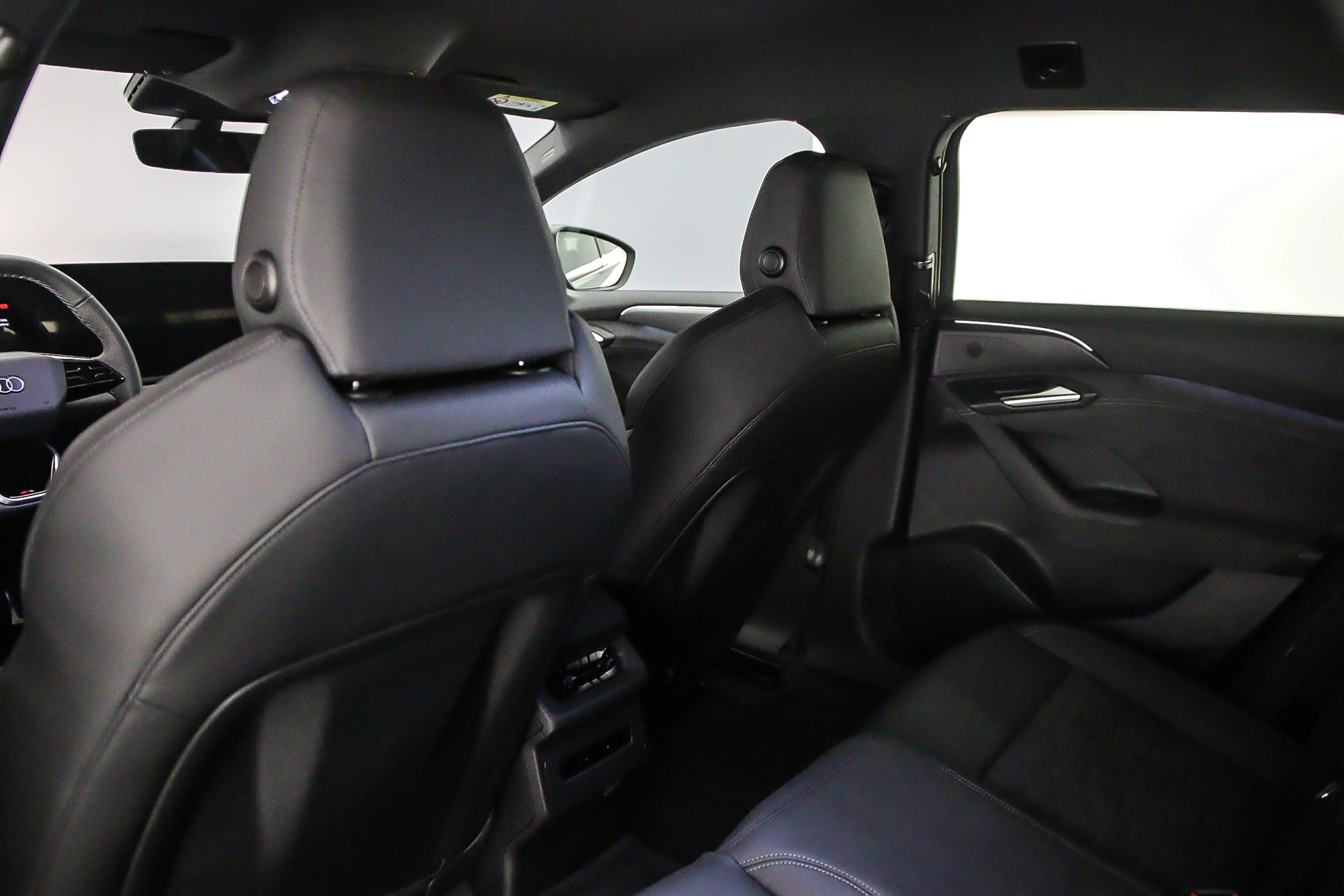 Hoofdafbeelding Audi A6 Avant e-tron