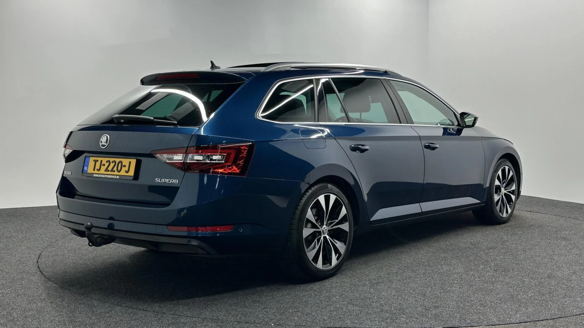 Hoofdafbeelding Škoda Superb