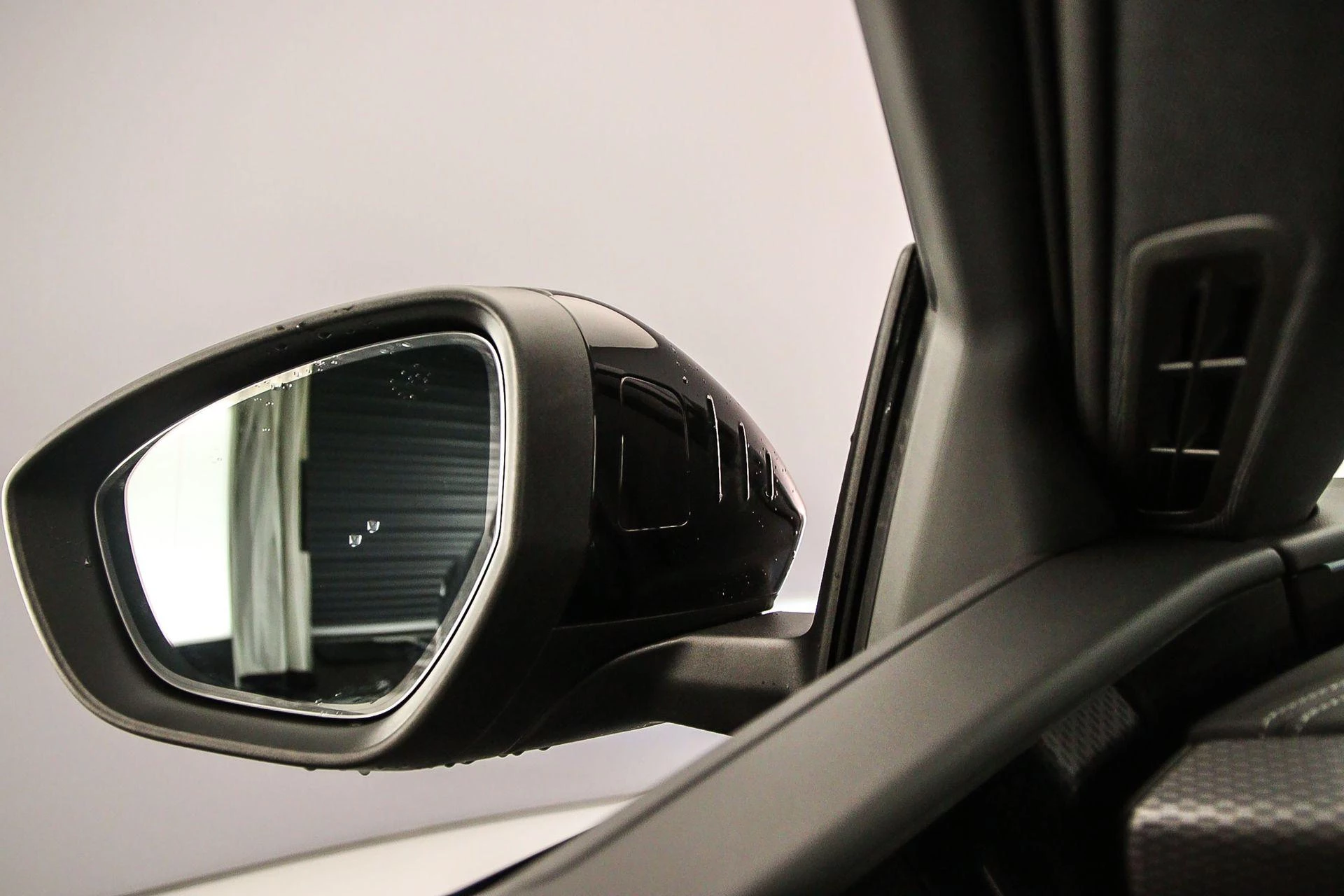 Hoofdafbeelding Audi A6 Avant e-tron