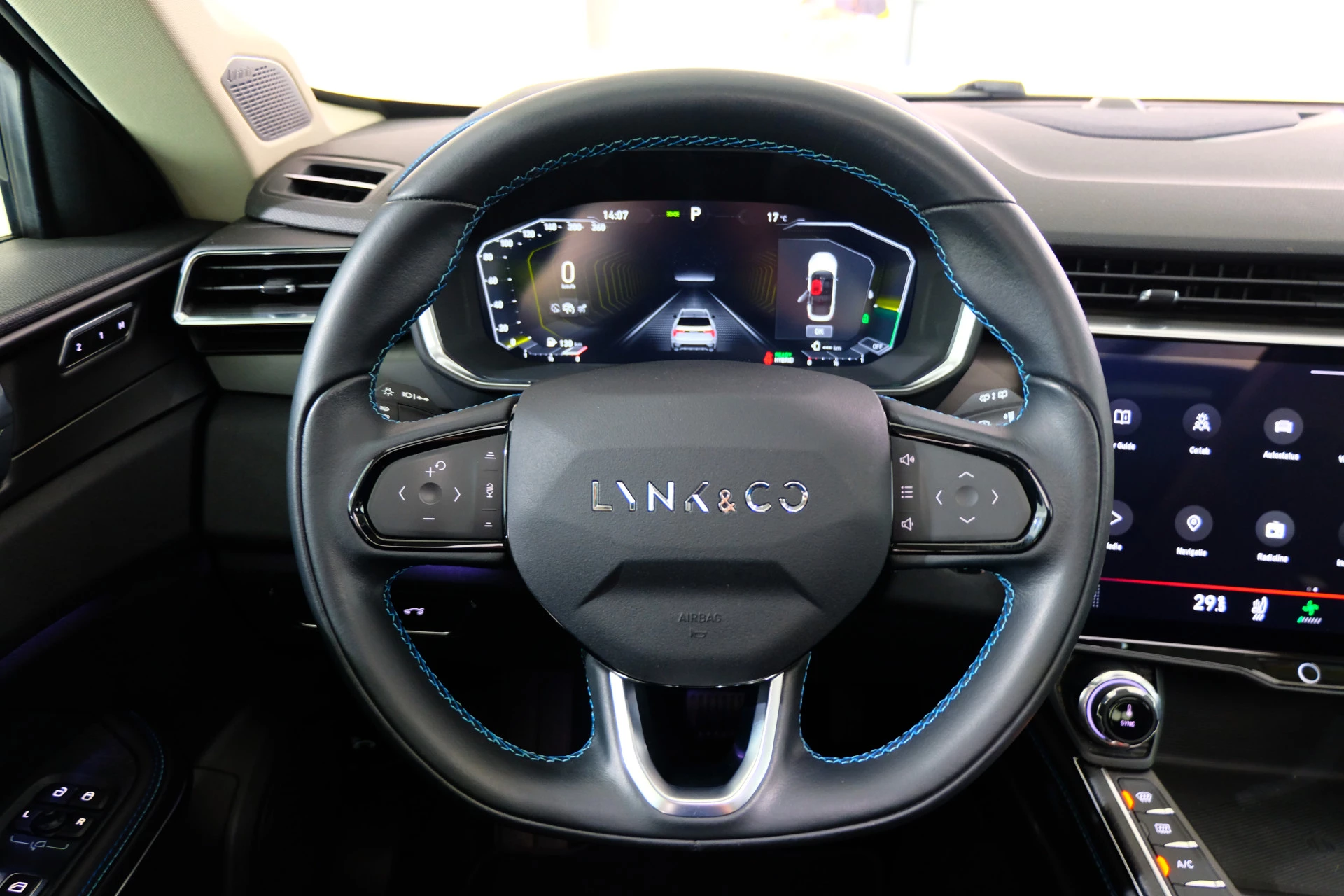 Hoofdafbeelding Lynk & Co 01