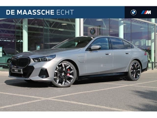 BMW 5 Serie 530e M Sport Automaat / Panoramadak / Bowers & Wilkins / Adaptieve LED / Comfort Access / Stoelventilatie / Parking Assistant Plus / Stuurverwarming