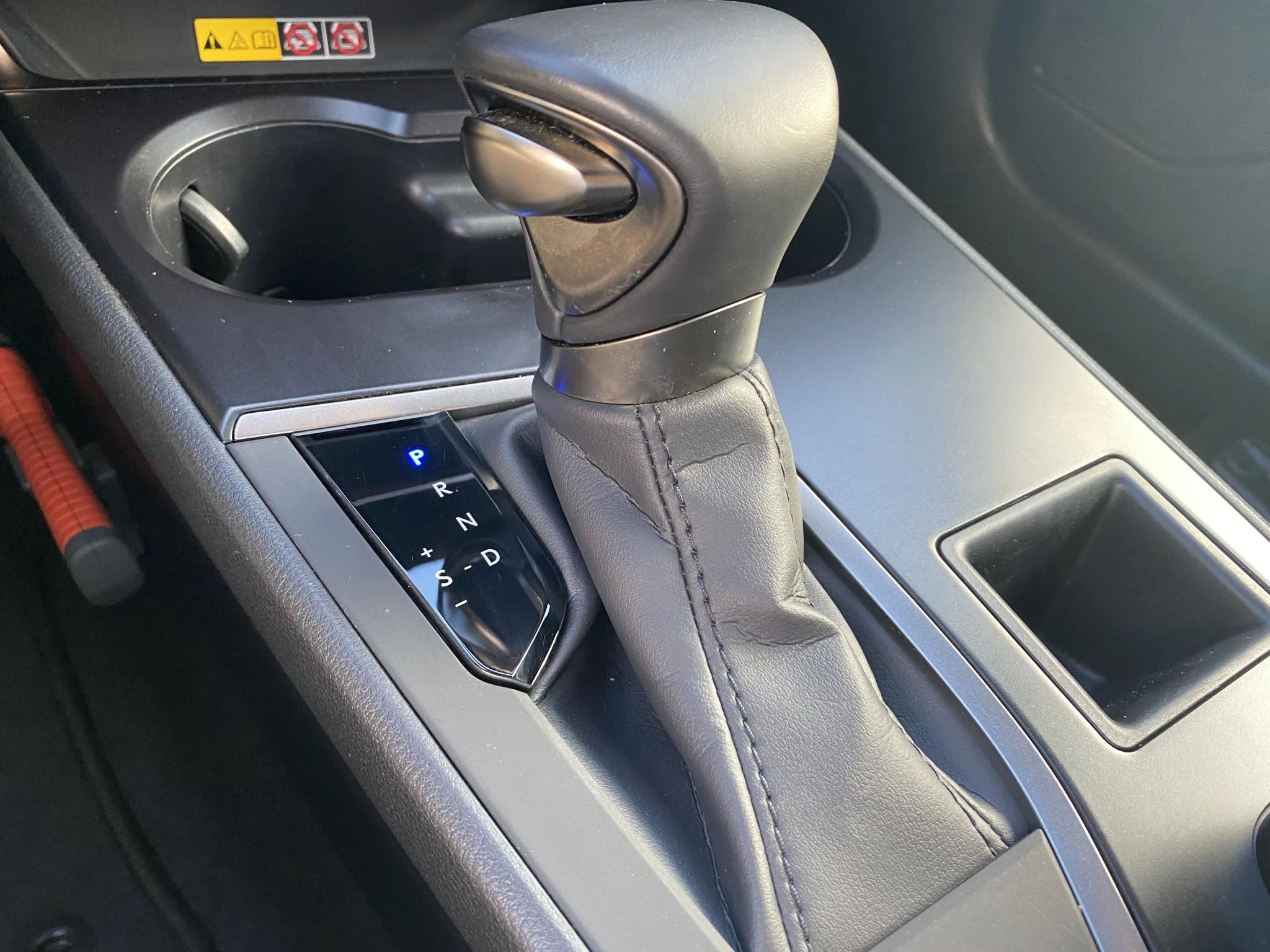Hoofdafbeelding Lexus UX