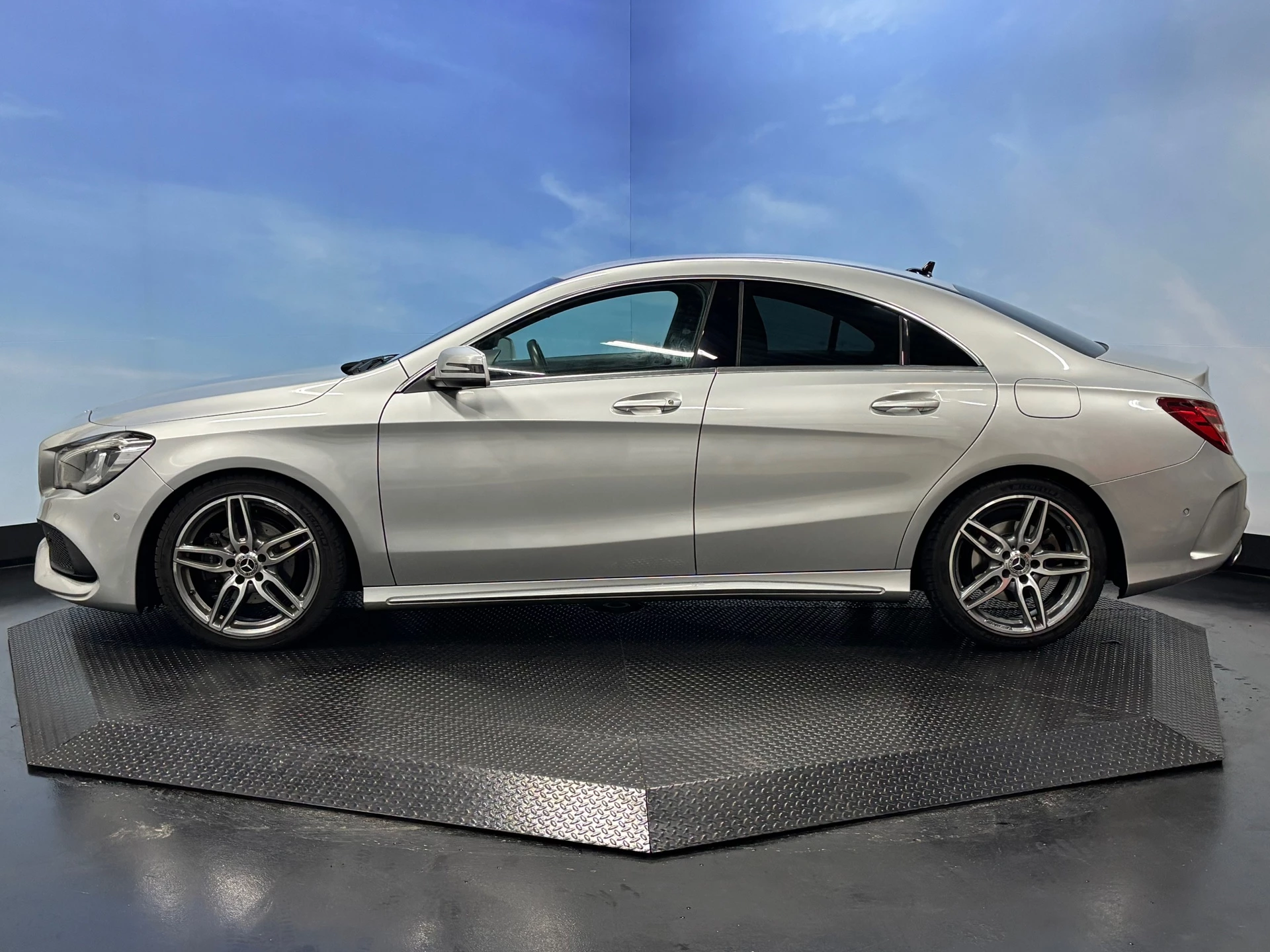 Hoofdafbeelding Mercedes-Benz CLA