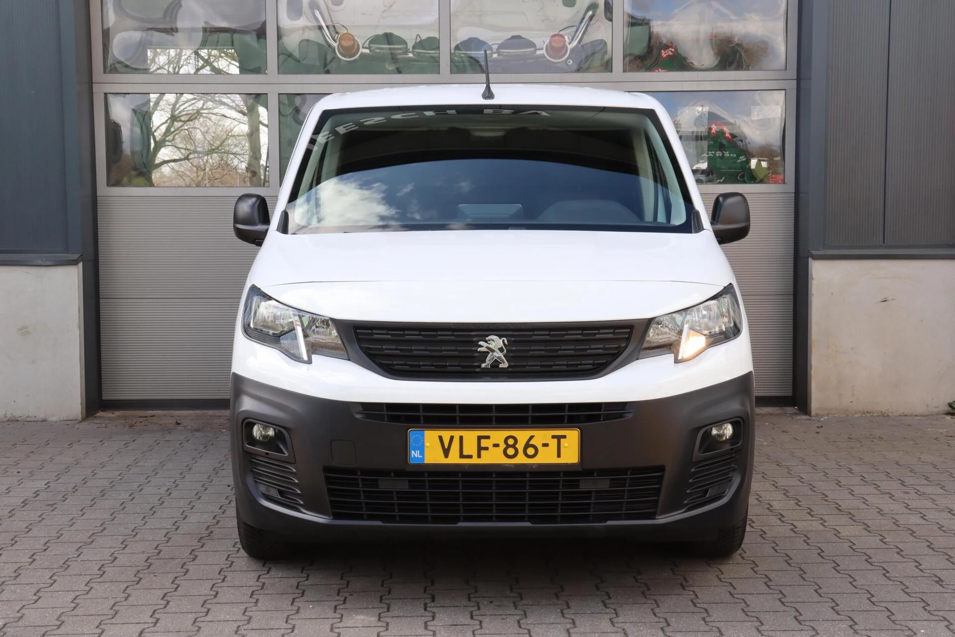 Hoofdafbeelding Peugeot Partner