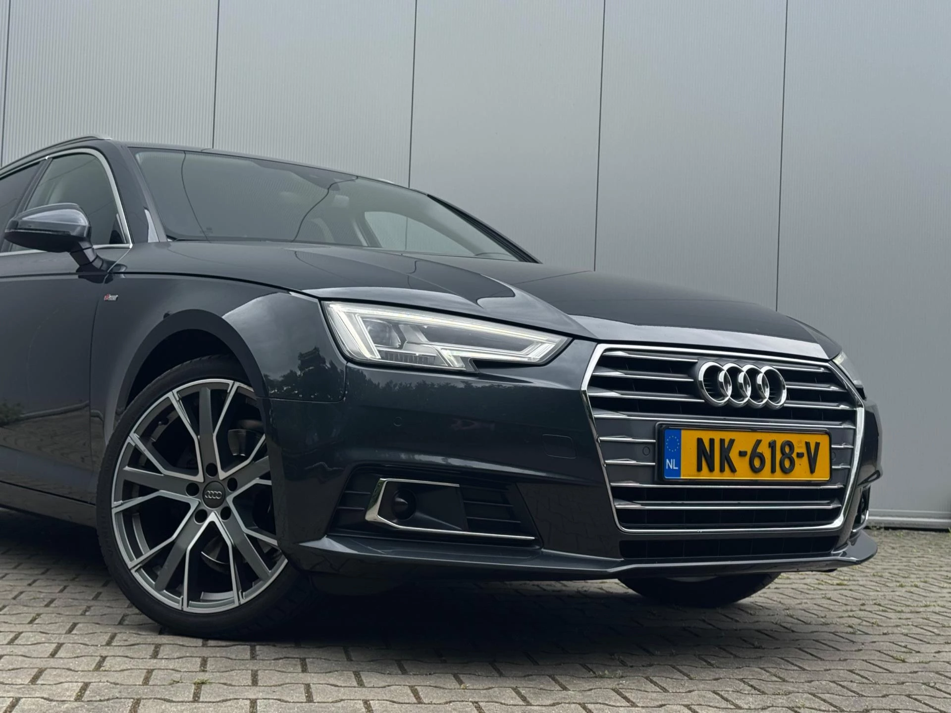 Hoofdafbeelding Audi A4