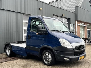 Hoofdafbeelding Iveco Daily Iveco Daily 35C21 Be-trekker 6.9 Ton trekgewicht Airco Cruise controle Telefoonverbinding 3-Persoons Tachograaf Bakwagen Meubelbak Verhuiswagen Euro 5