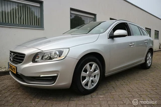 Volvo V60 1.6 D2 AIRCO-ECC/NAVIGATIE/TREKHAAK/PDC/LMV