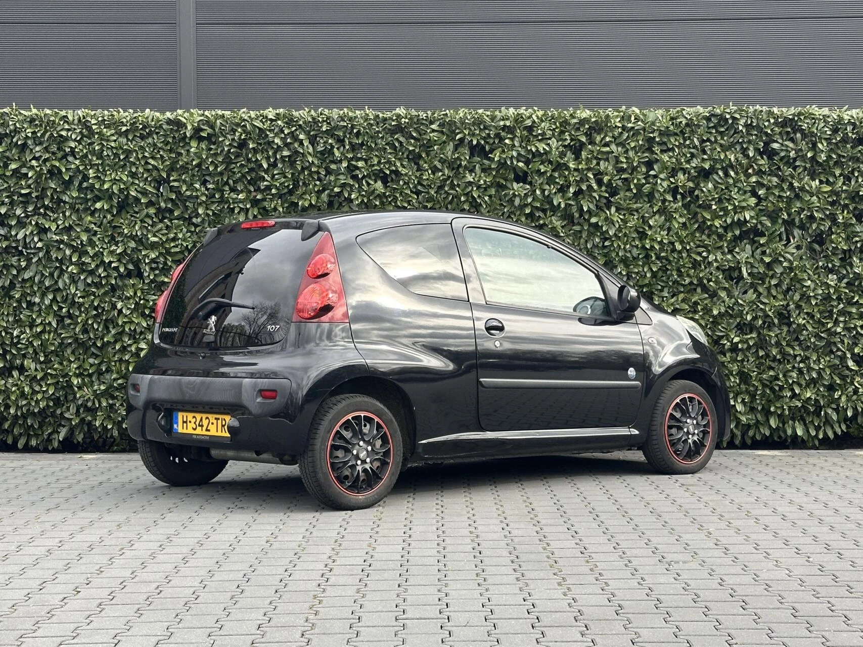 Hoofdafbeelding Peugeot 107