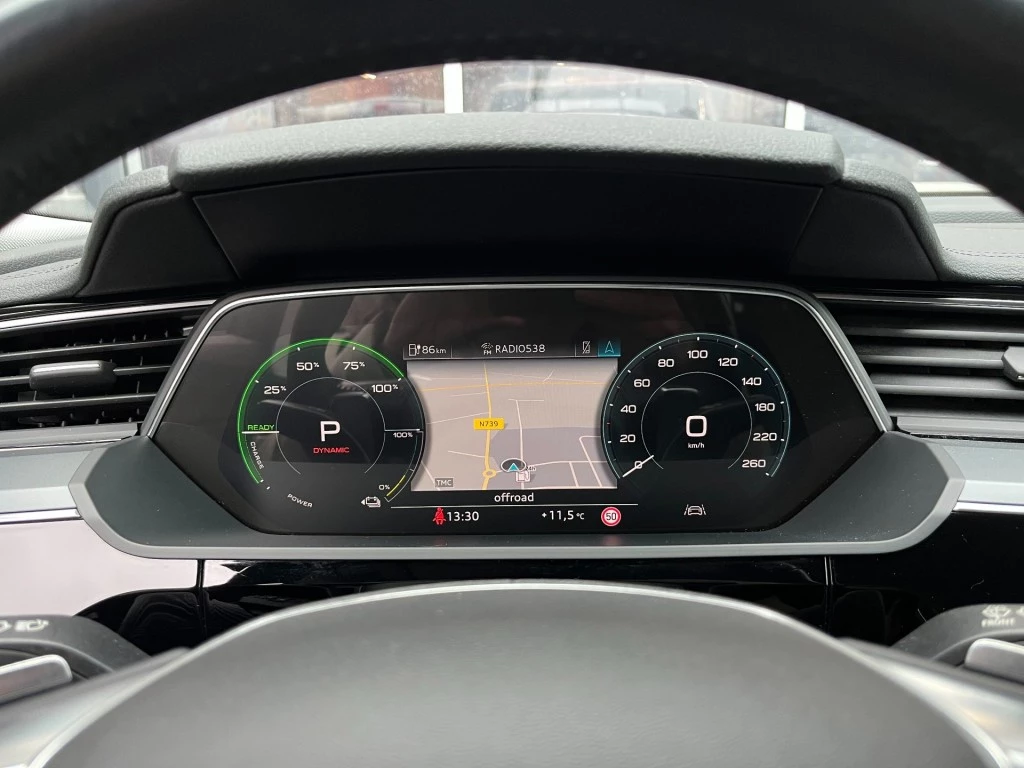 Hoofdafbeelding Audi e-tron