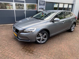 Volvo V40 2.0 T3 NORDIC+ , Trekhaak !!! dealer onderhouden.