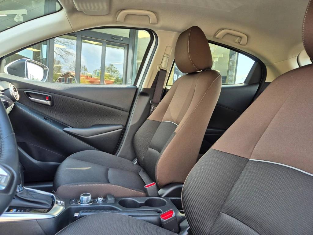 Hoofdafbeelding Mazda 2