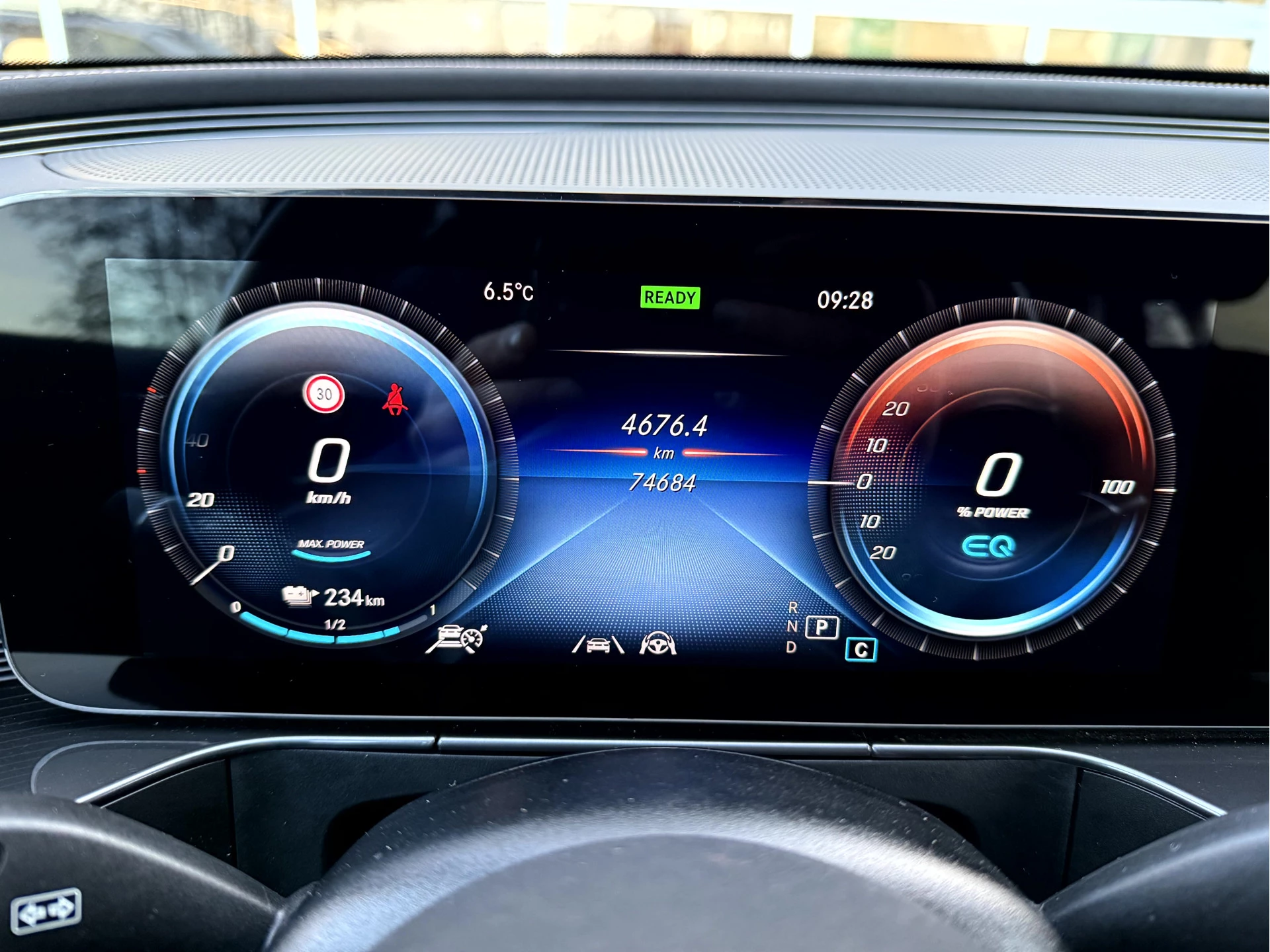 Hoofdafbeelding Mercedes-Benz EQC