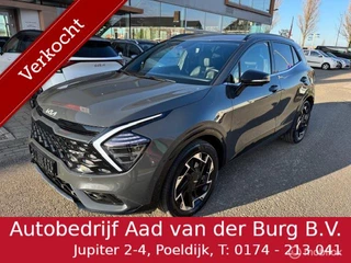 Sportage 1.6 T PHEV 265pk 4WD  GT Plus Line,  65 km Volledig elektr. rijden hierna Hybride aandrijving , GT Line uitvoering , Trekhaak afneembaar . 19 inch Velgen , Priveglas, Stoel elektr. verstelbaar ,  Stoel & Stuur verwarming ,