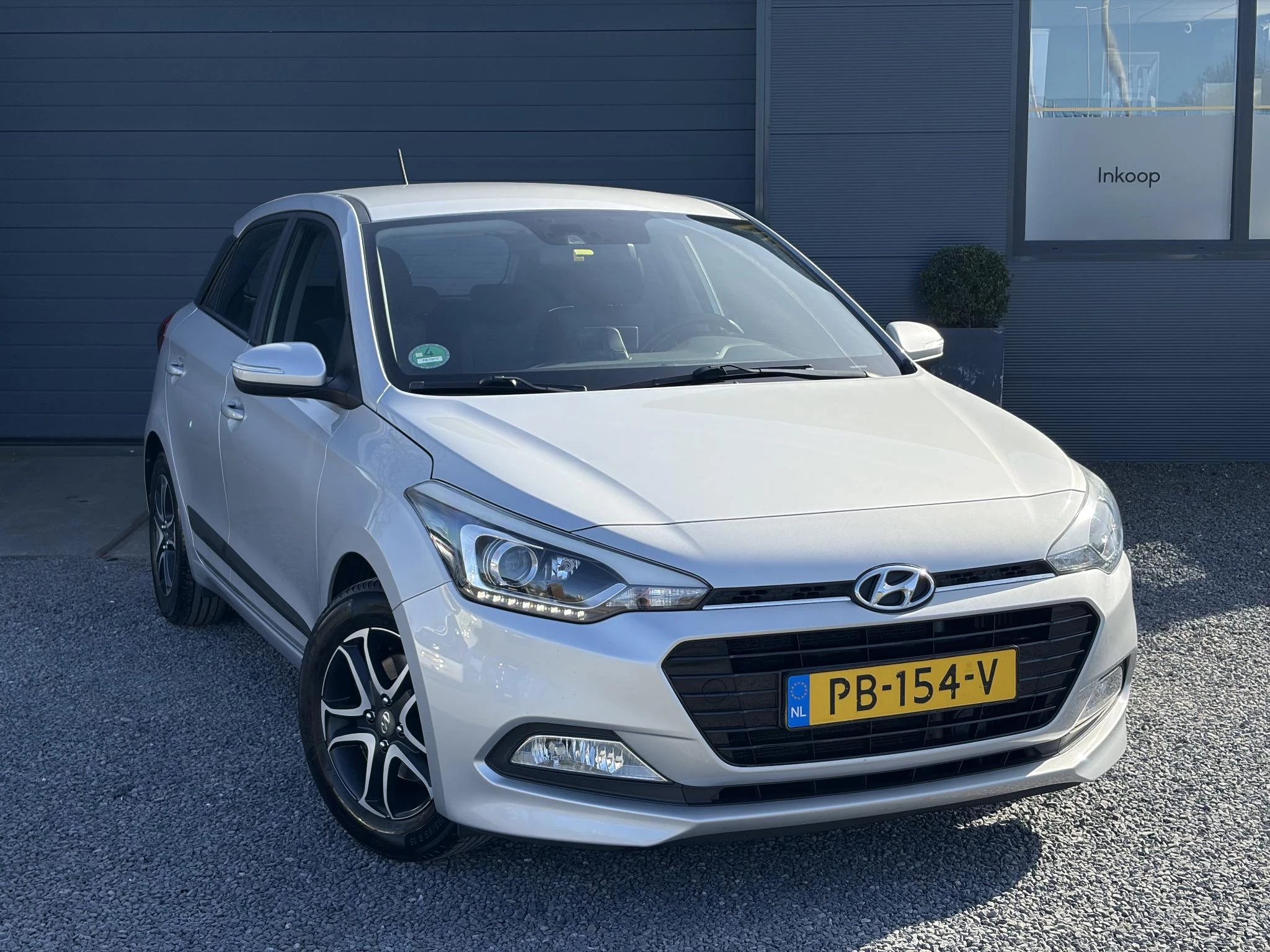 Hoofdafbeelding Hyundai i20