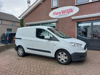 Hoofdafbeelding Ford Transit Ford Transit 1.5 tdci trend