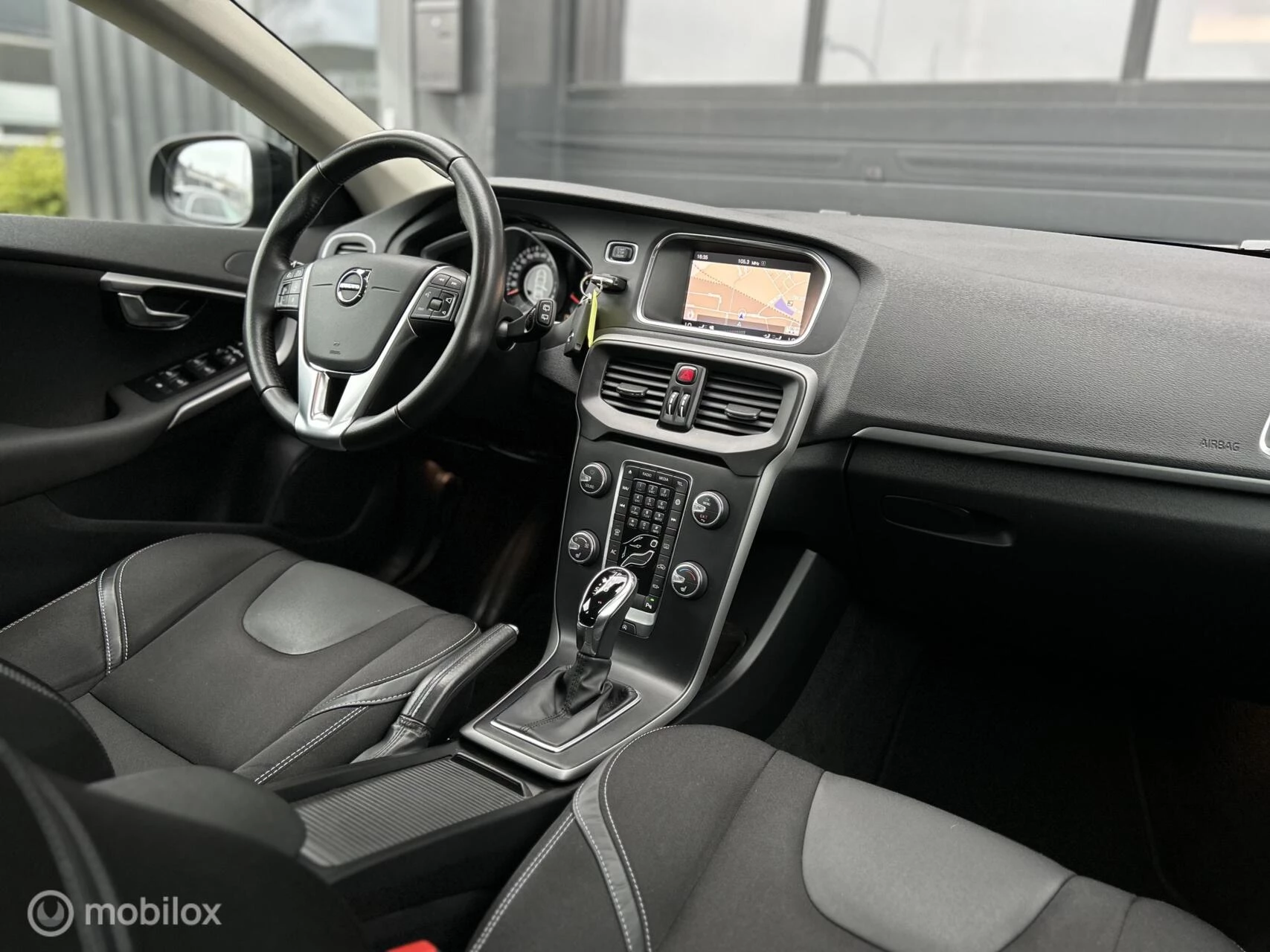 Hoofdafbeelding Volvo V40