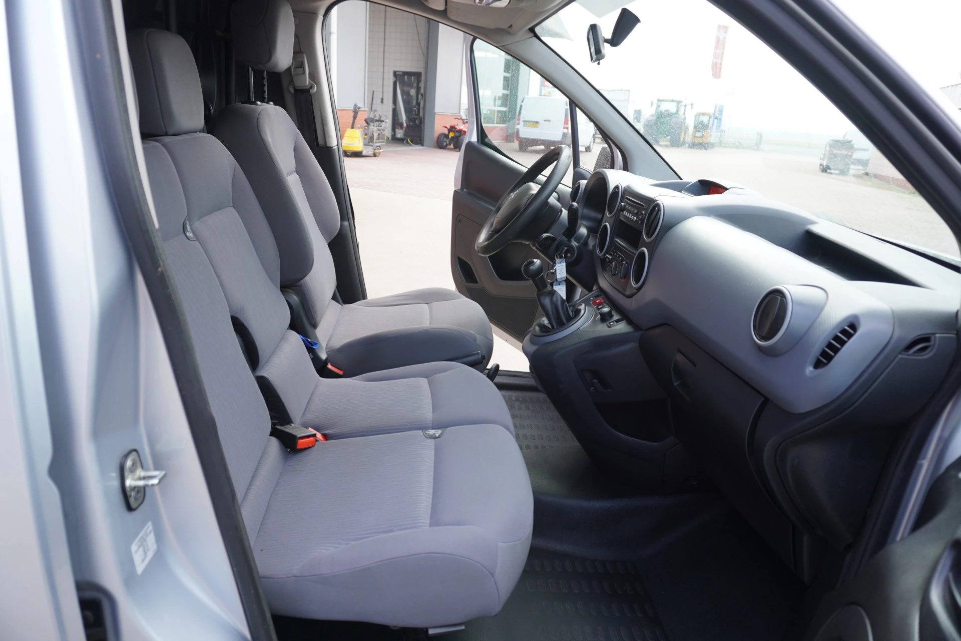 Hoofdafbeelding Peugeot Partner