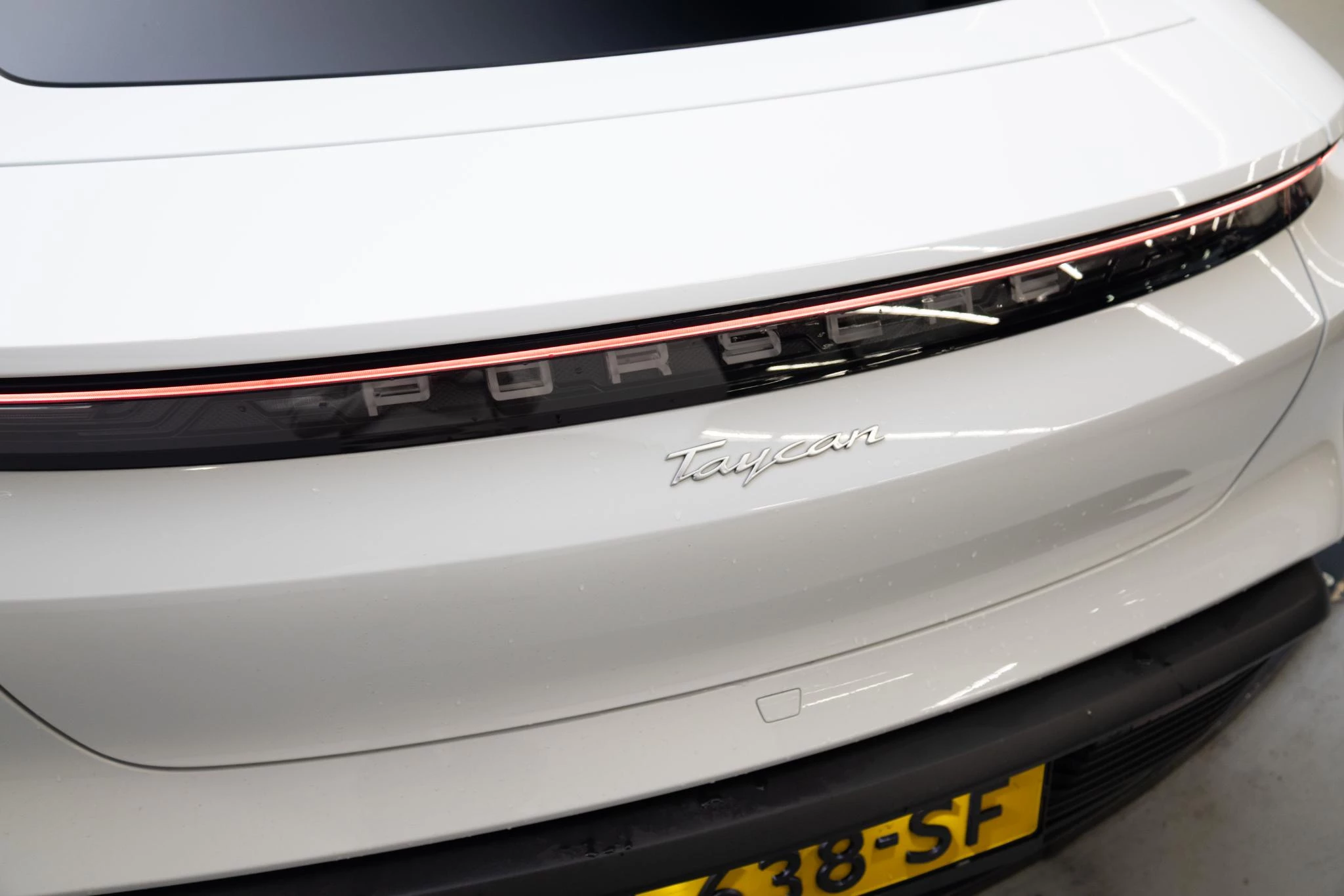 Hoofdafbeelding Porsche Taycan