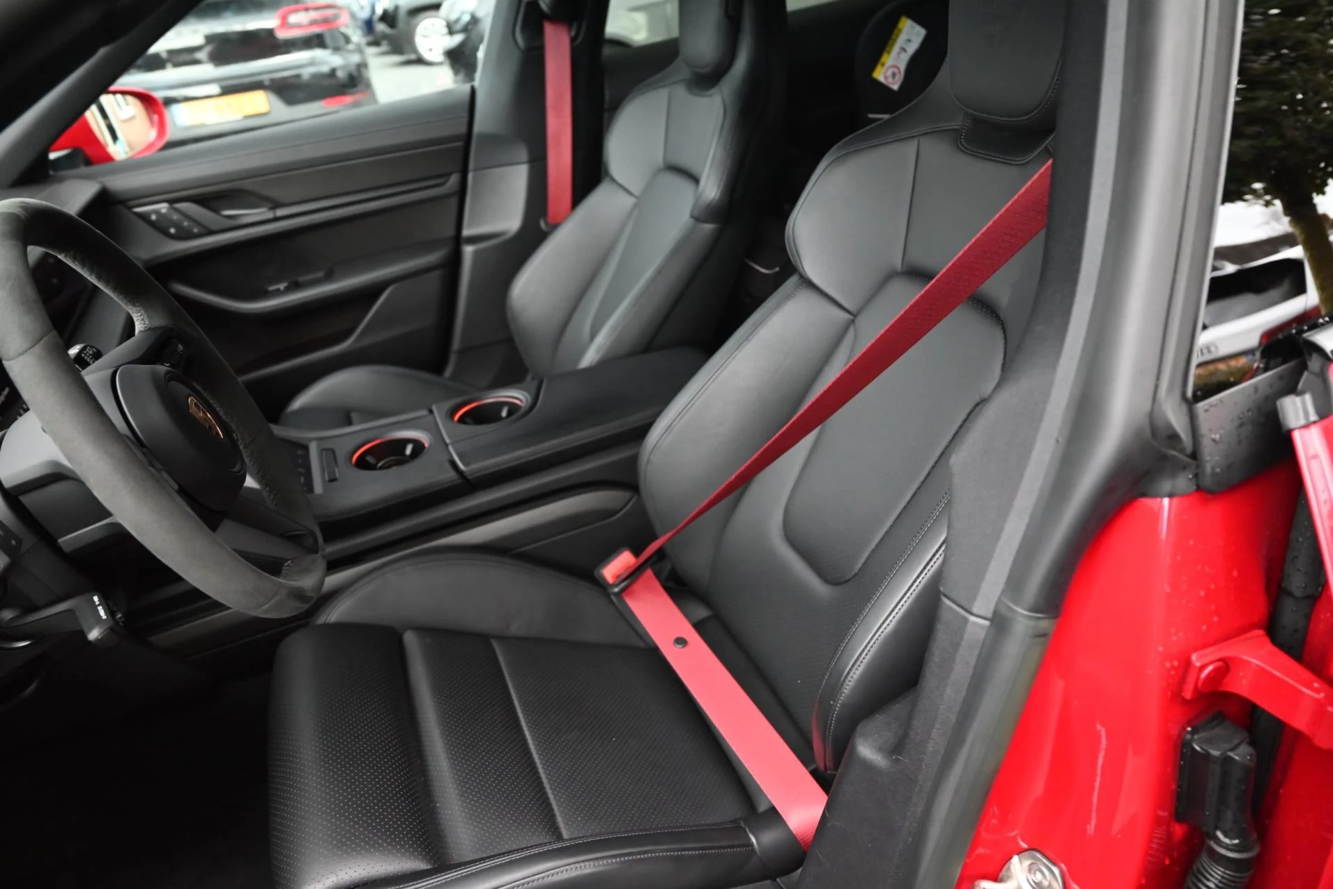 Hoofdafbeelding Porsche Taycan