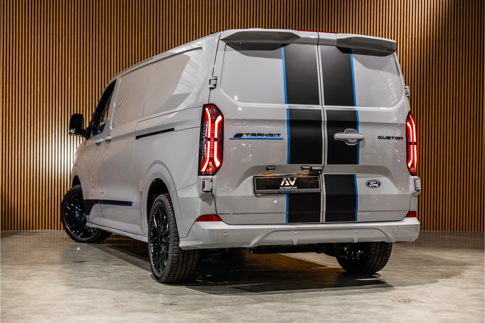 Hoofdafbeelding Ford E-Transit Custom