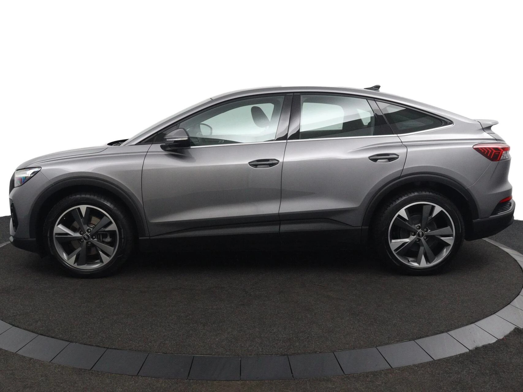 Hoofdafbeelding Audi Q4 Sportback e-tron