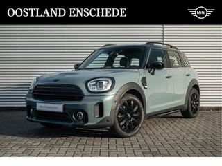 MINI Countryman Cooper Classic Automaat / Panoramadak / Achteruitrijcamera / Active Cruise Control / Head-Up / Comfort Access / LED / Comfortstoelen / Stuurverwarming