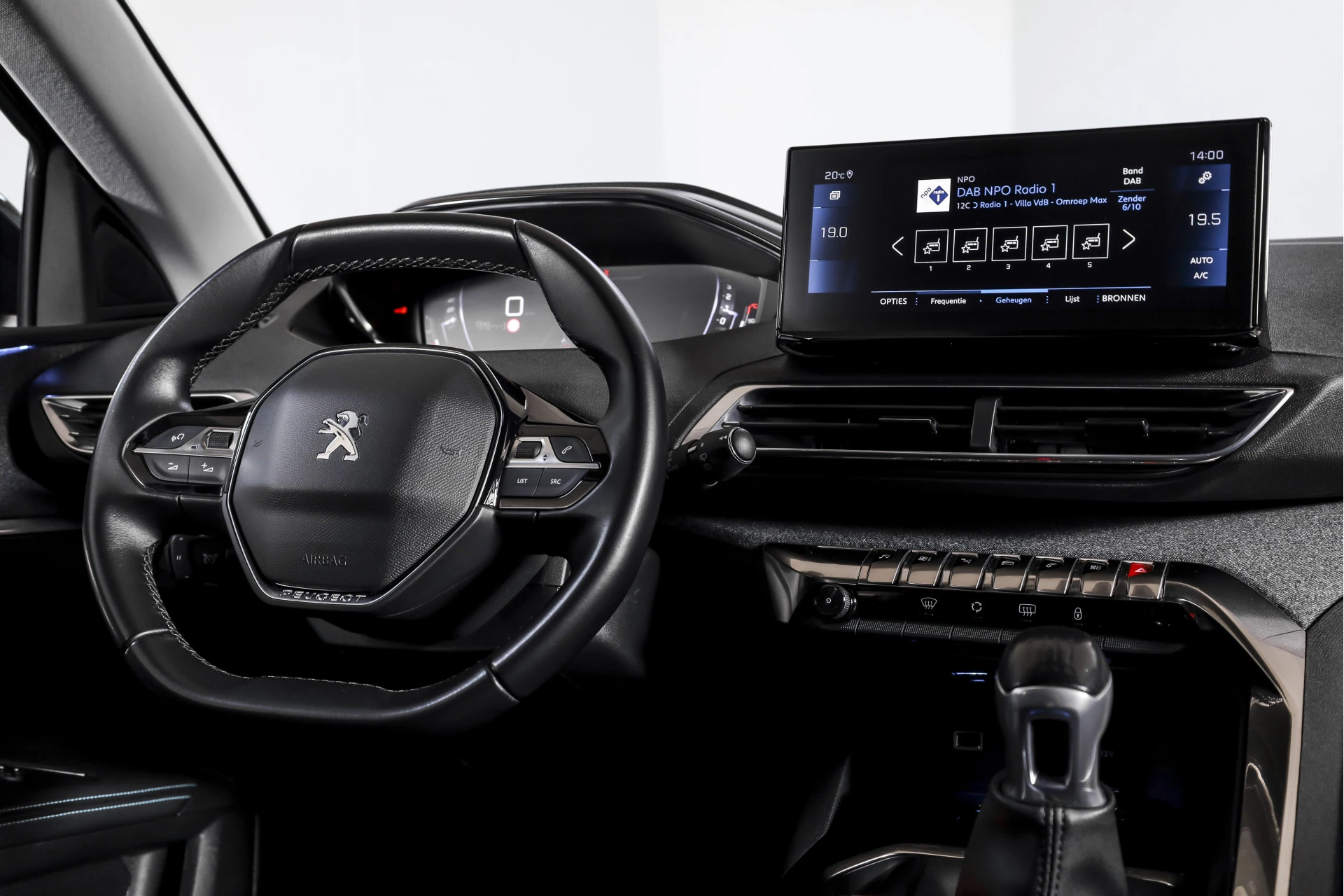 Hoofdafbeelding Peugeot 5008