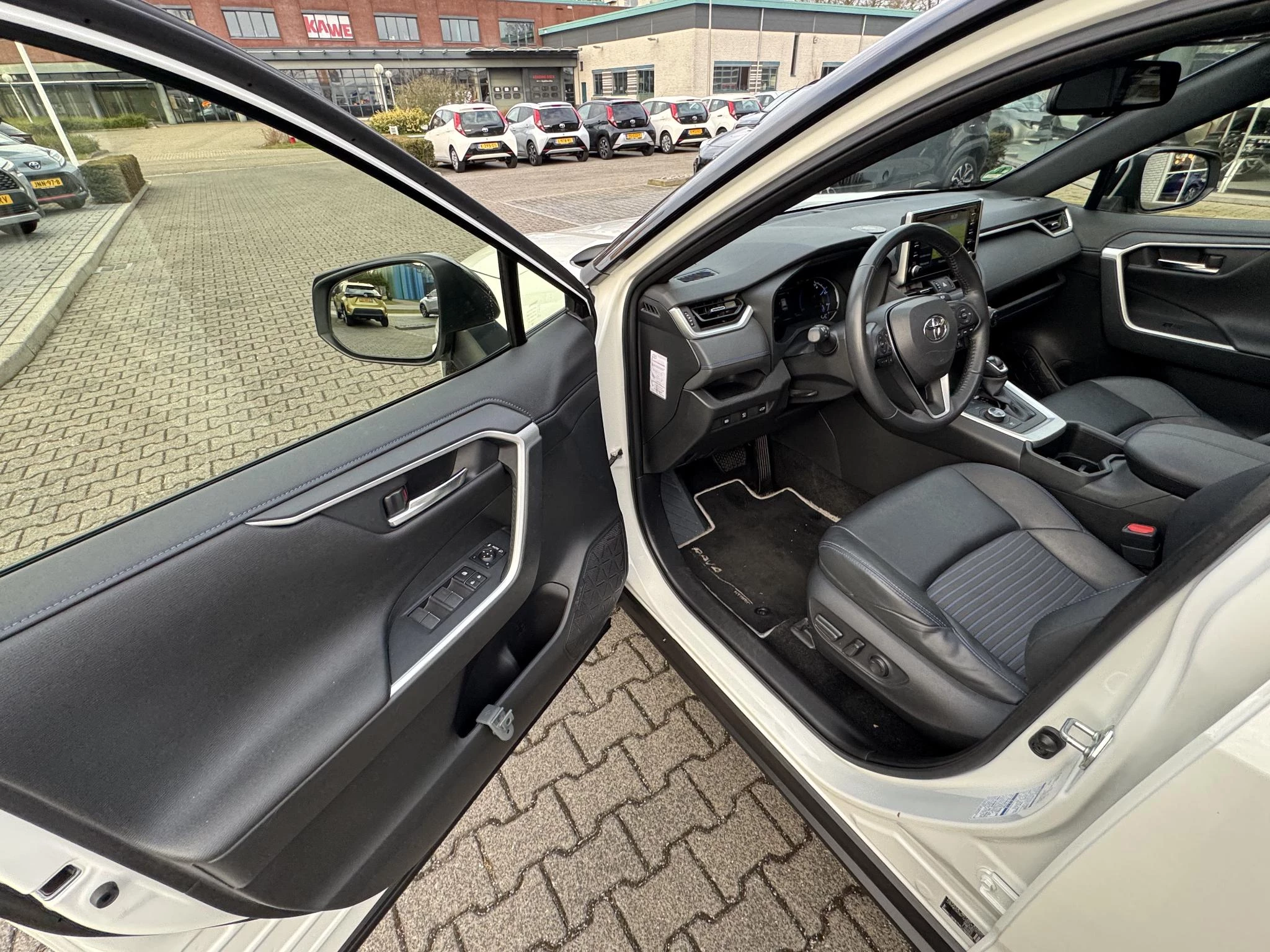 Hoofdafbeelding Toyota RAV4