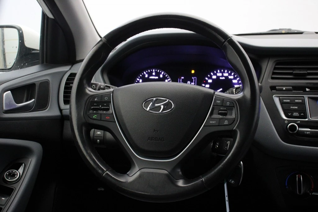 Hoofdafbeelding Hyundai i20