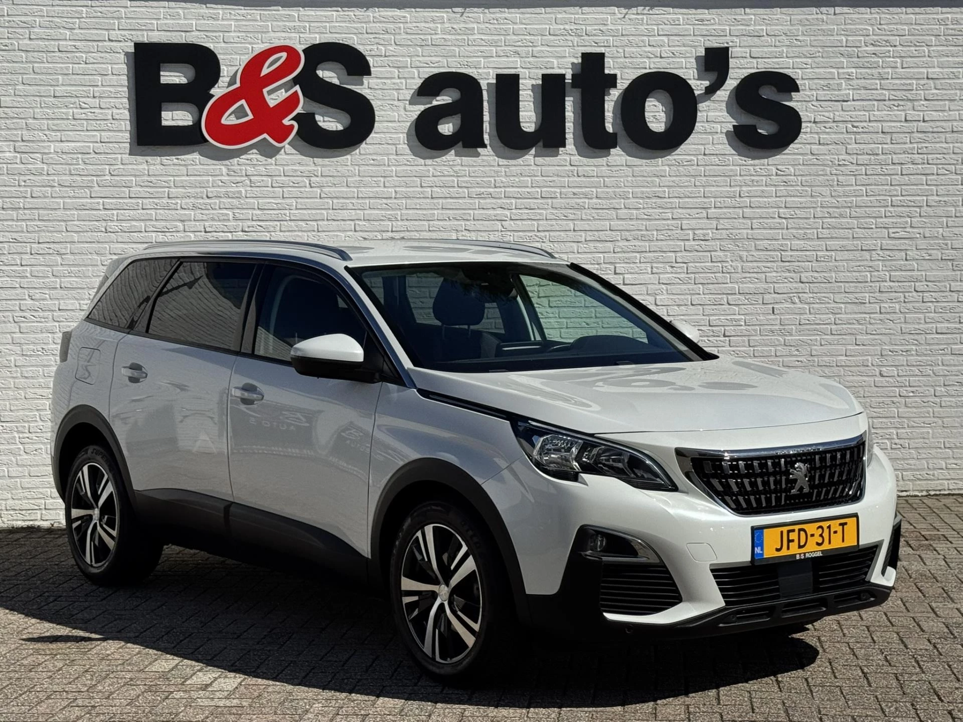 Hoofdafbeelding Peugeot 5008