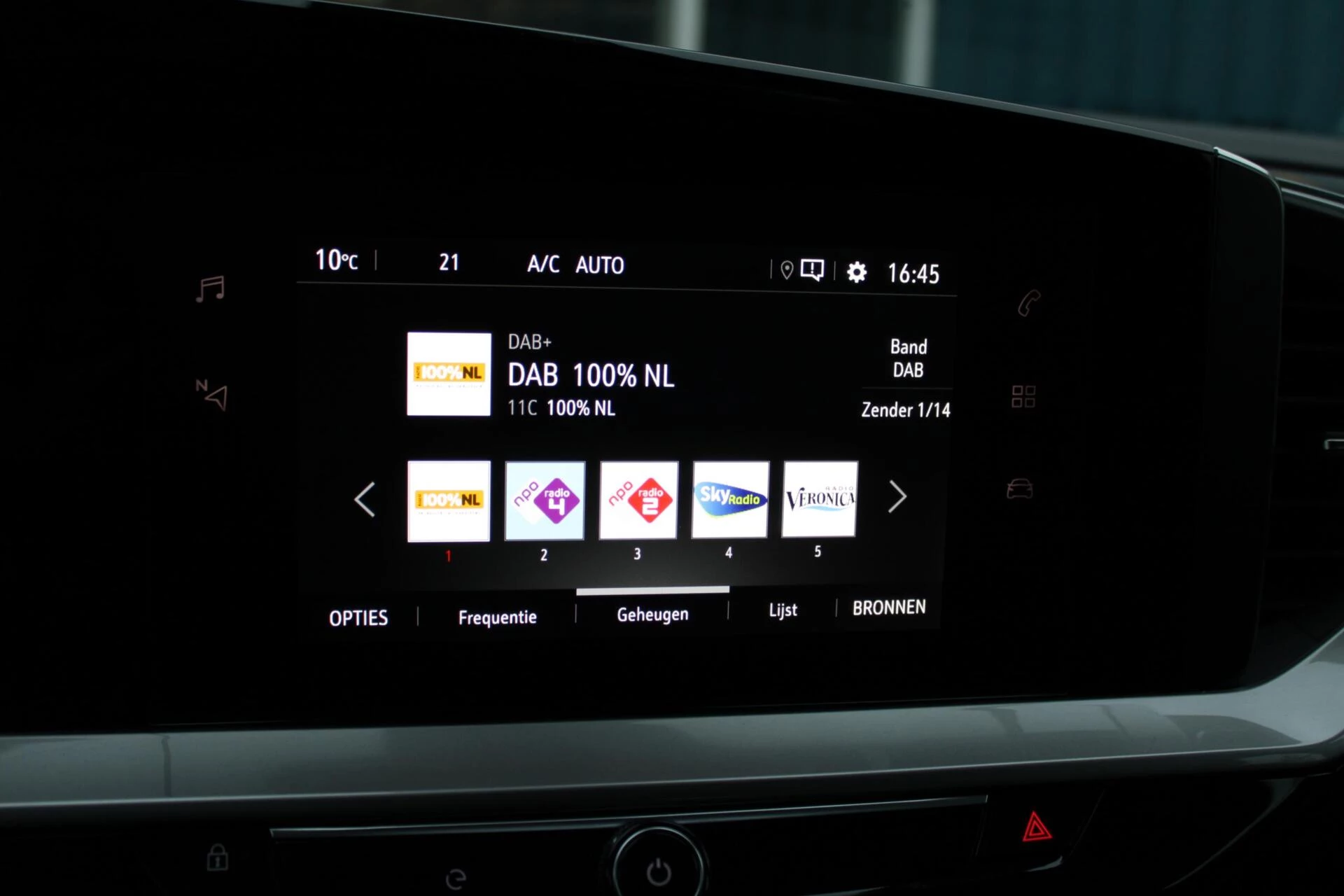 Hoofdafbeelding Opel Mokka-e