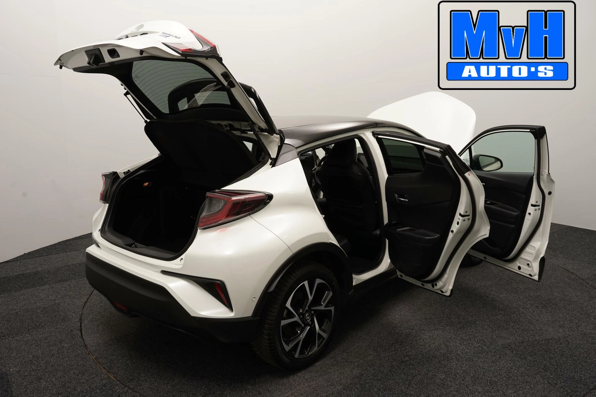 Hoofdafbeelding Toyota C-HR