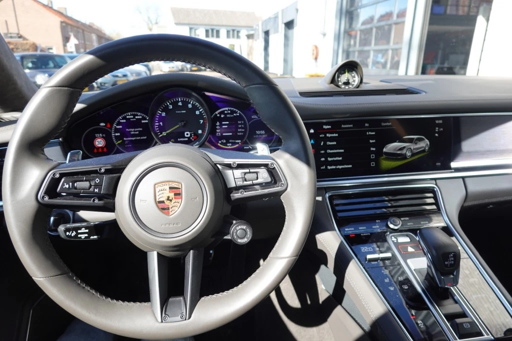 Hoofdafbeelding Porsche Panamera