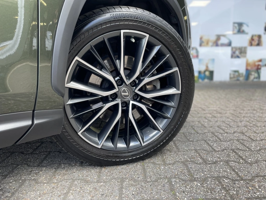 Hoofdafbeelding Lexus NX