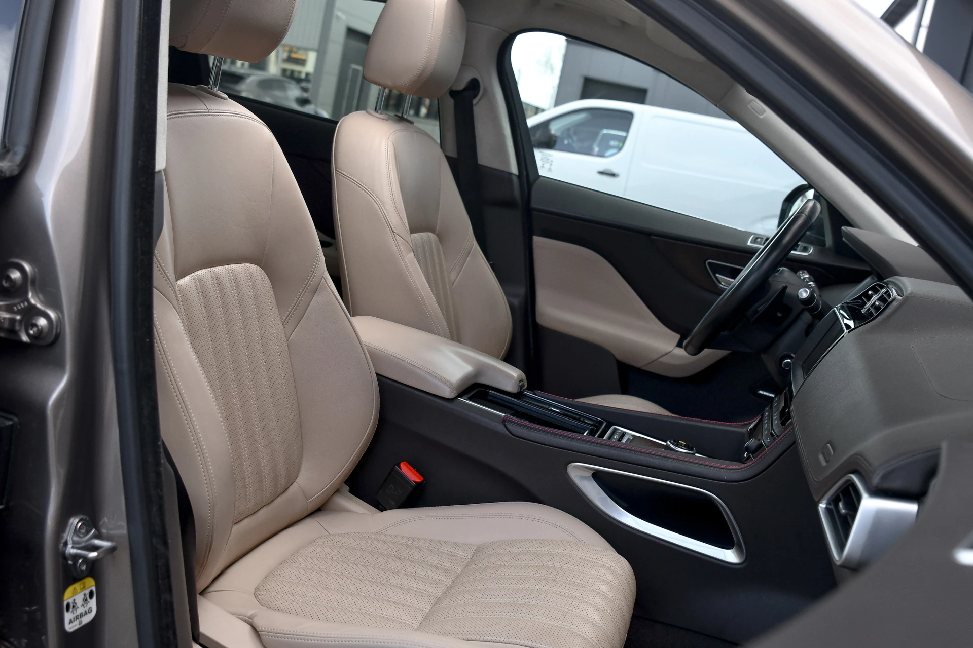 Hoofdafbeelding Jaguar F-PACE