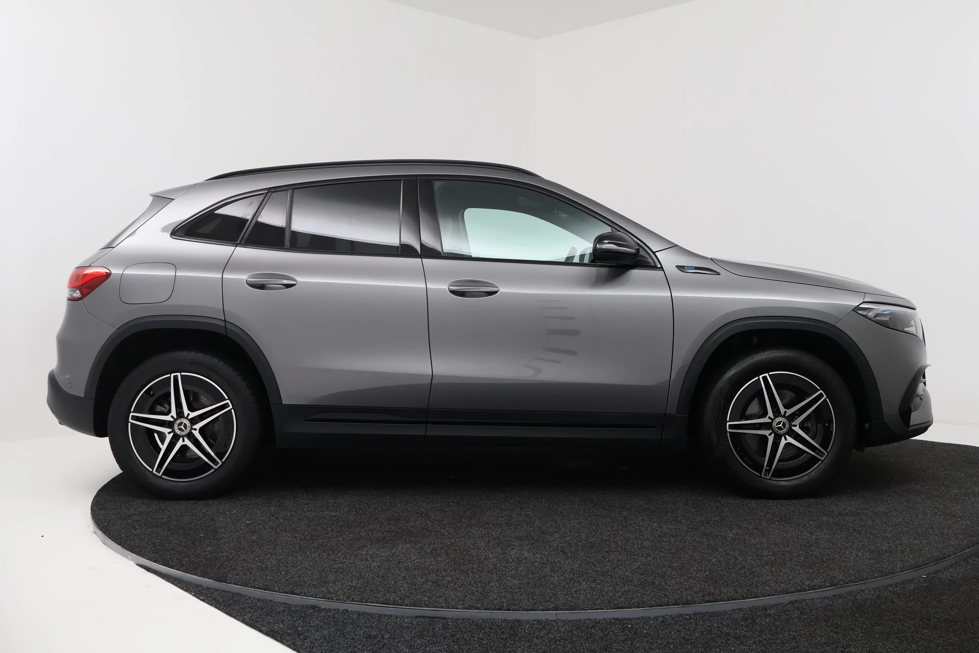 Hoofdafbeelding Mercedes-Benz EQA