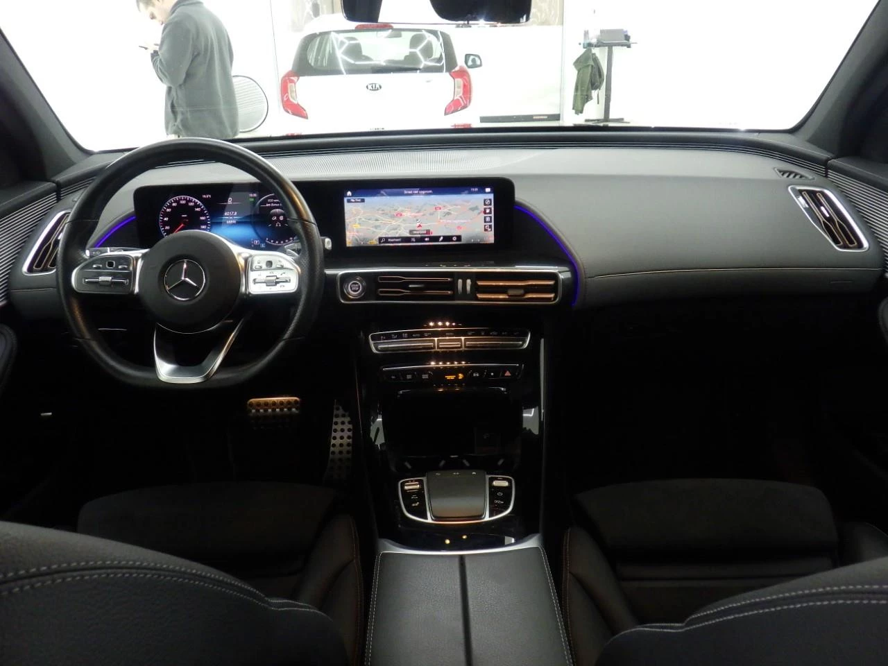 Hoofdafbeelding Mercedes-Benz EQC